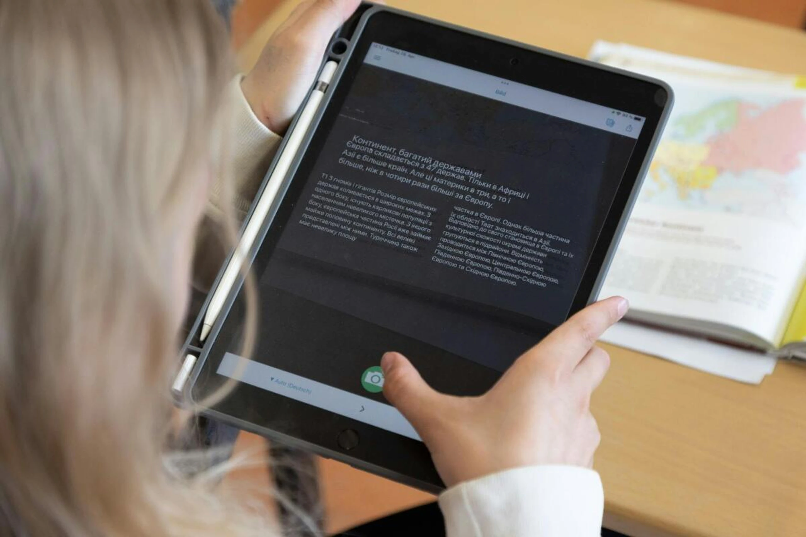 ++ ARCHIVBILD ++ Schüler und Schülerinnen sollen ältere Menschen untestützen