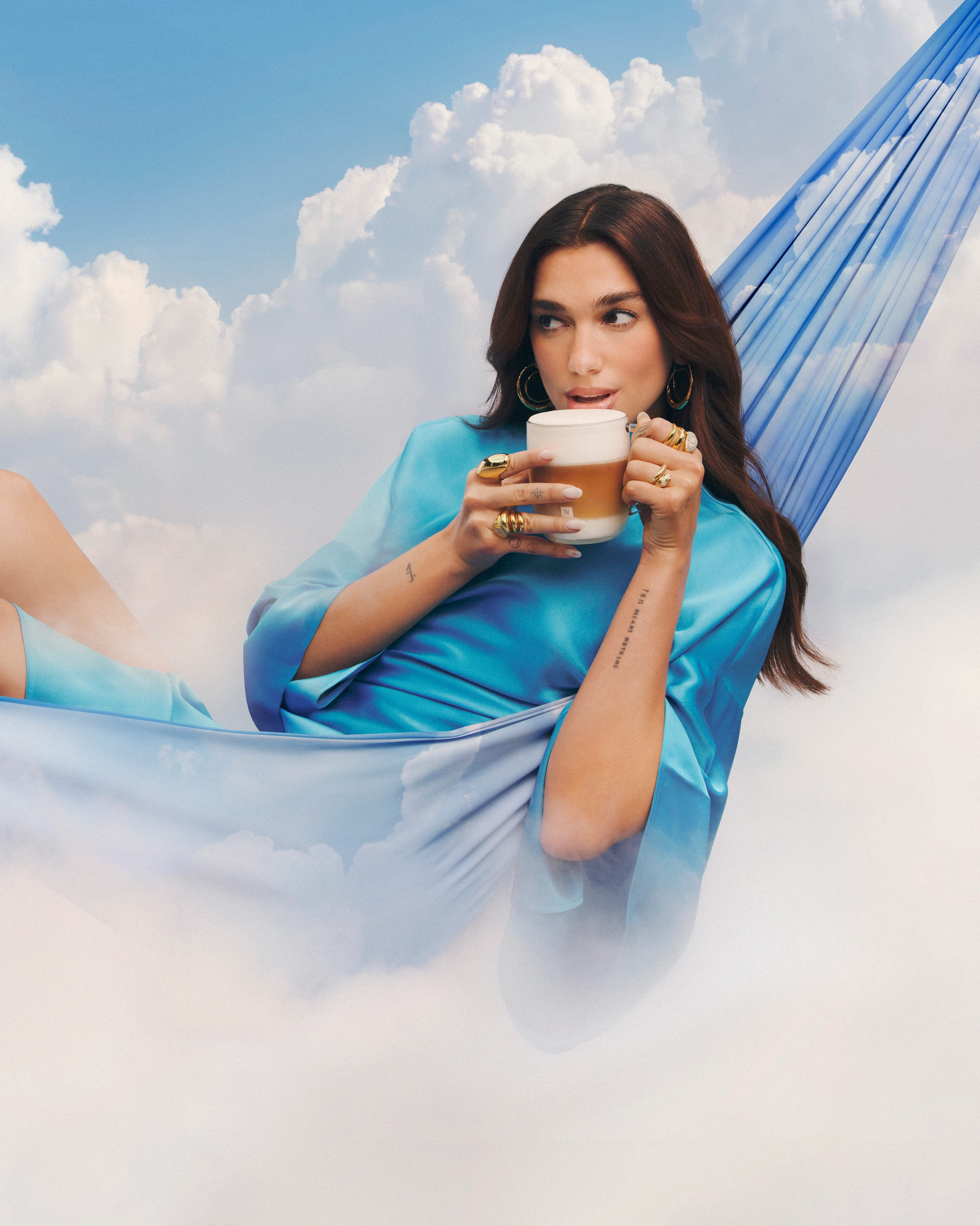 Die neue Vertuo World von Nespresso – mit globaler Markenbotschafterin Dua Lipa
