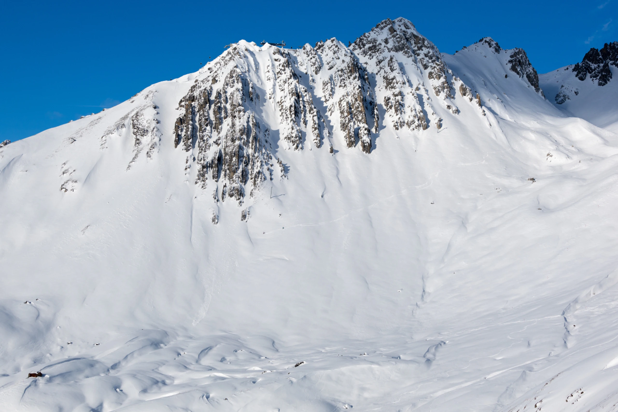 Druck macht Schnee anfälliger für Lawinen