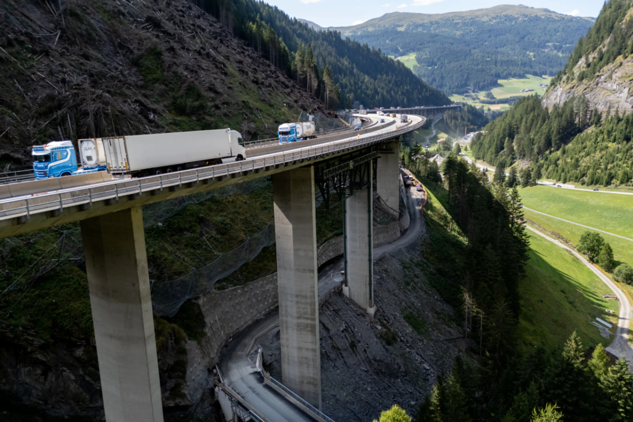 Der Straßengüterverkehr am Brennerkorridor verursacht hohe Folgekosten