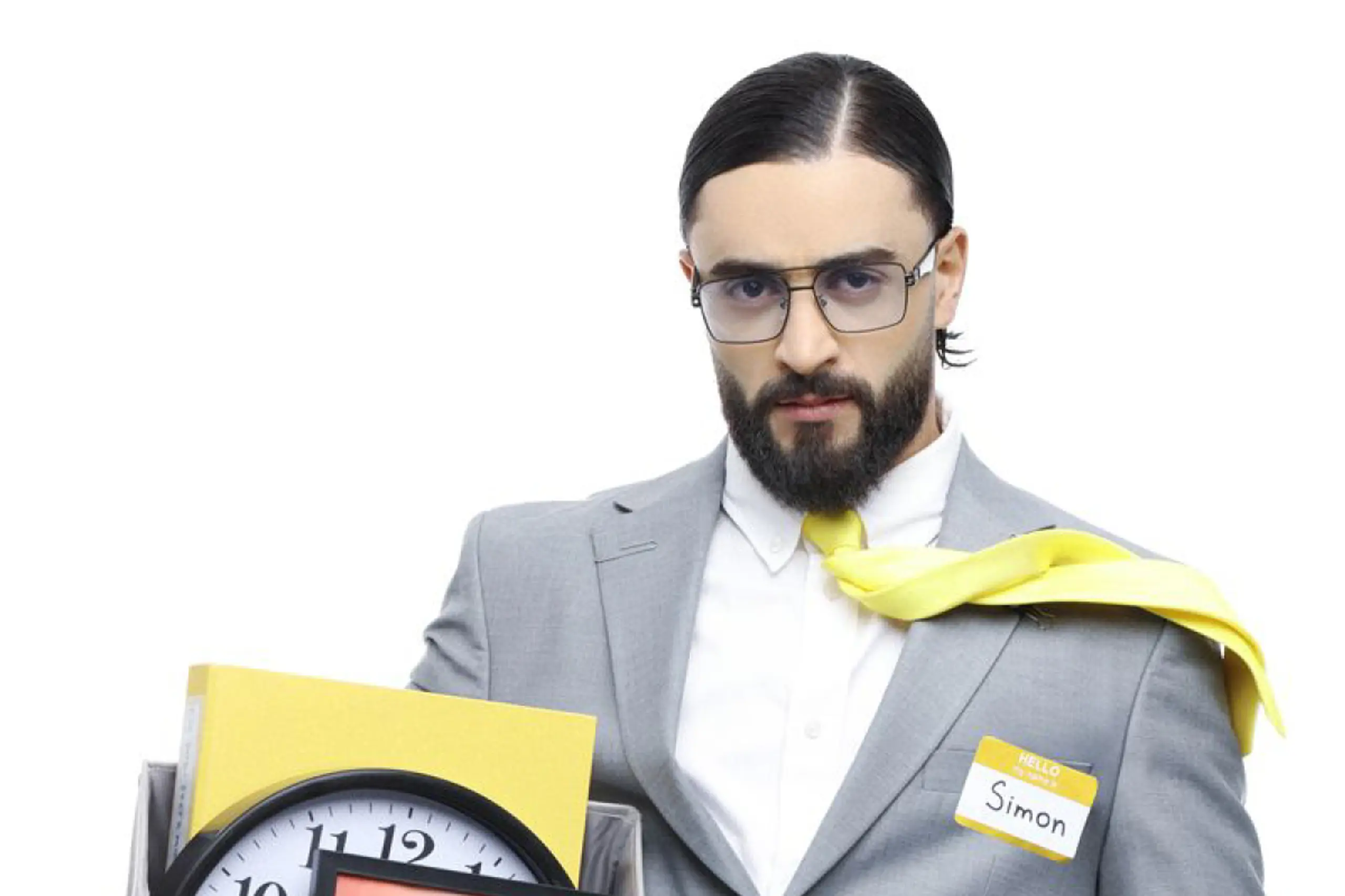 ++ HANDOUT ++ Simón reitet im Büro-Outfit am Wiener Parkett ein