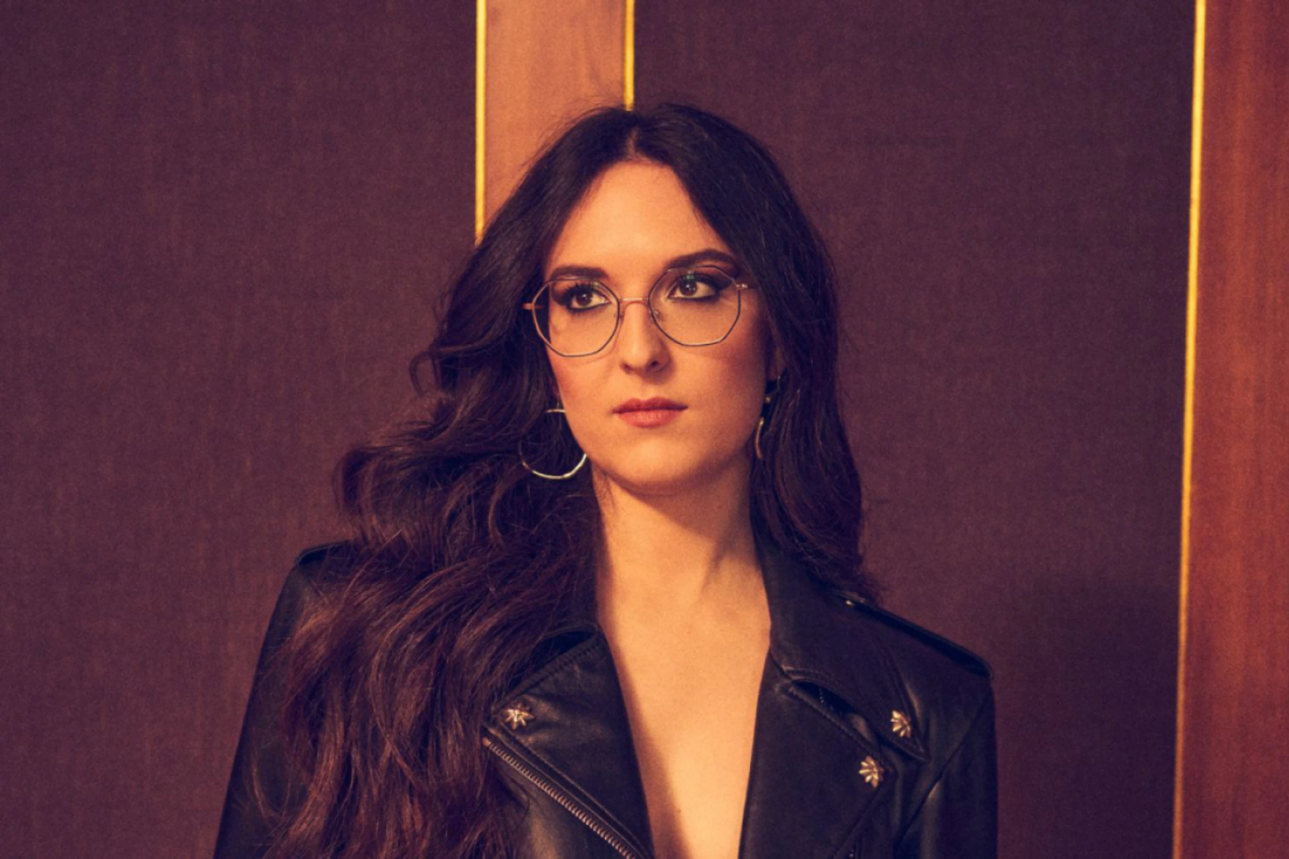 ++ HANDOUT ++ Veronica Fusaro setzt mit "Alice" auf eine ungewöhnliche Perspektive