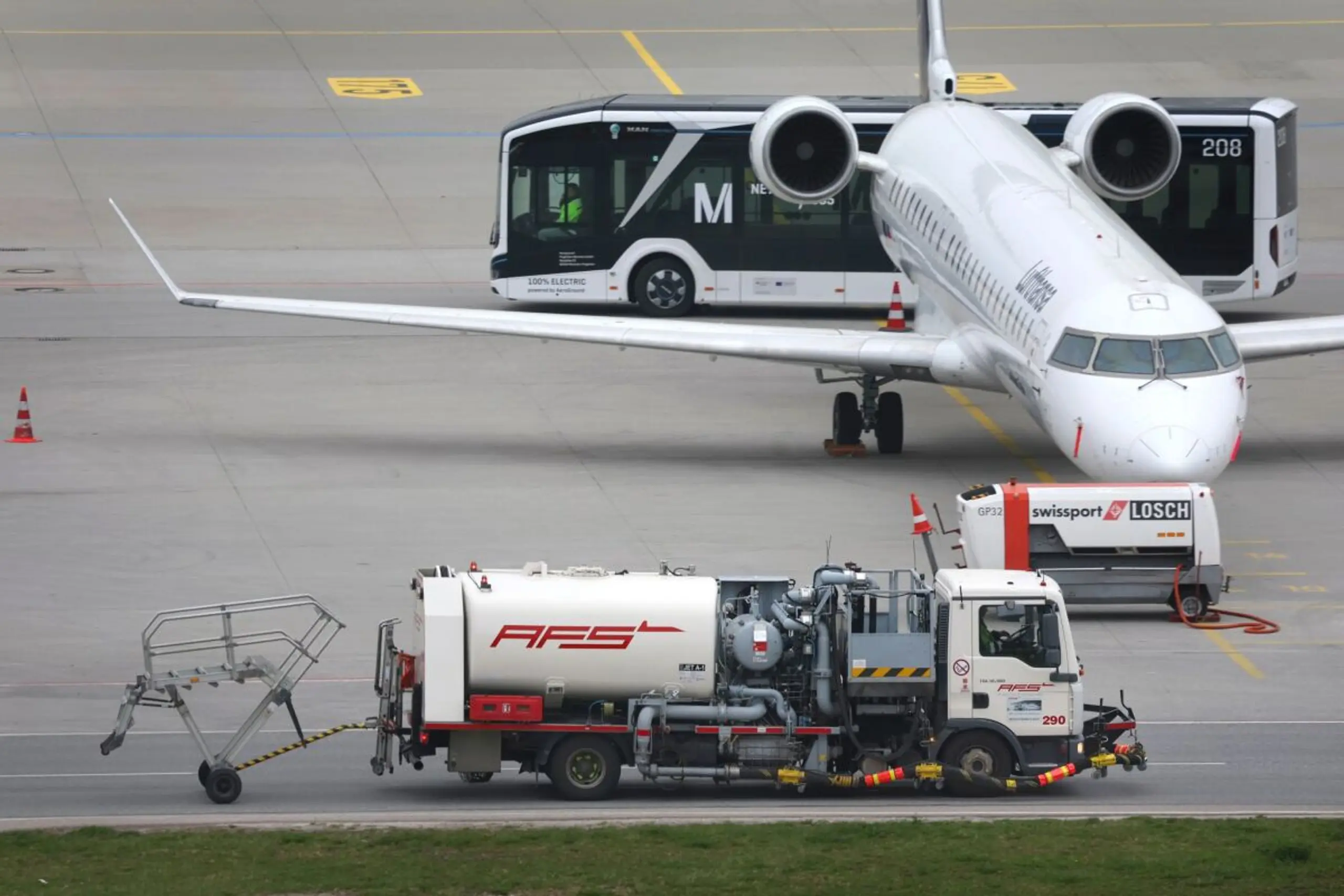 Kerosinmangel könnte Ende Mai zu Flugausfällen führen