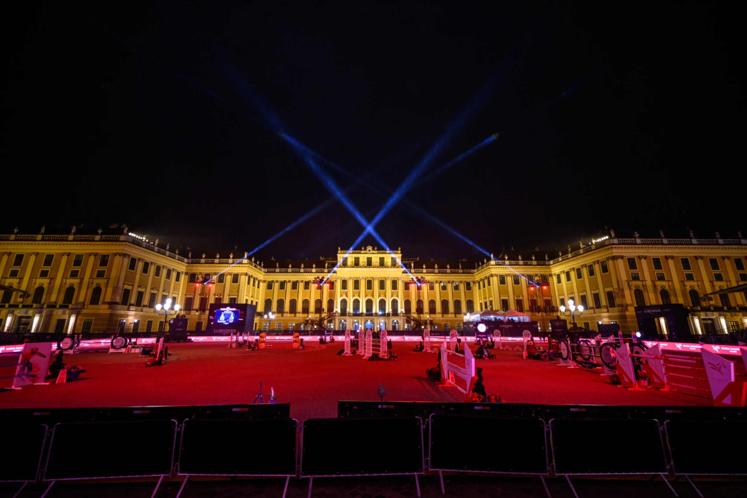 Schönbrunner Himmel wird am 27. April drohnengesäumt sein