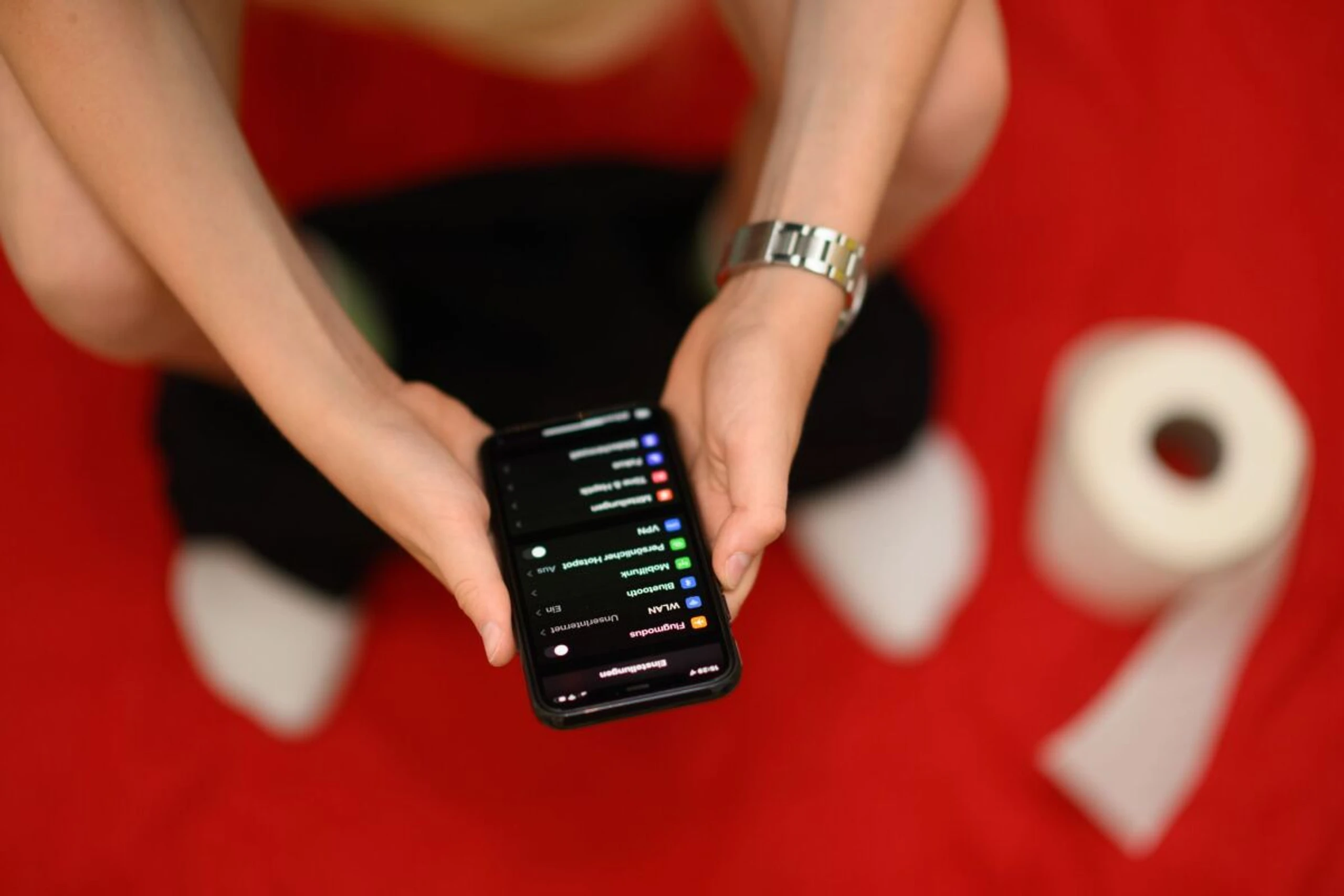 Gerade in neuen Beziehungen schämt man sich vor zuvor privaten Dingen