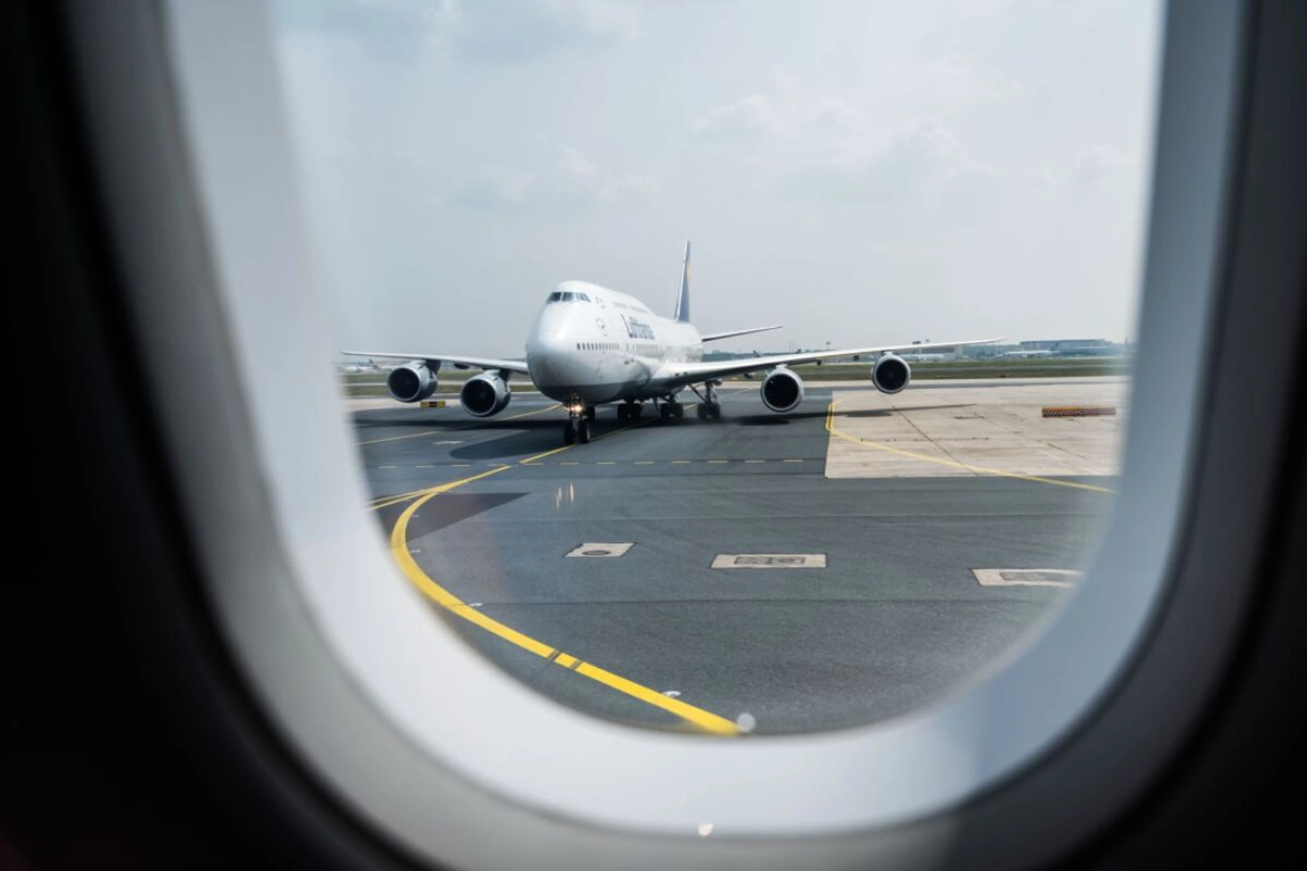 Progressive Muskelentspannung lenkt von der Flugangst ab