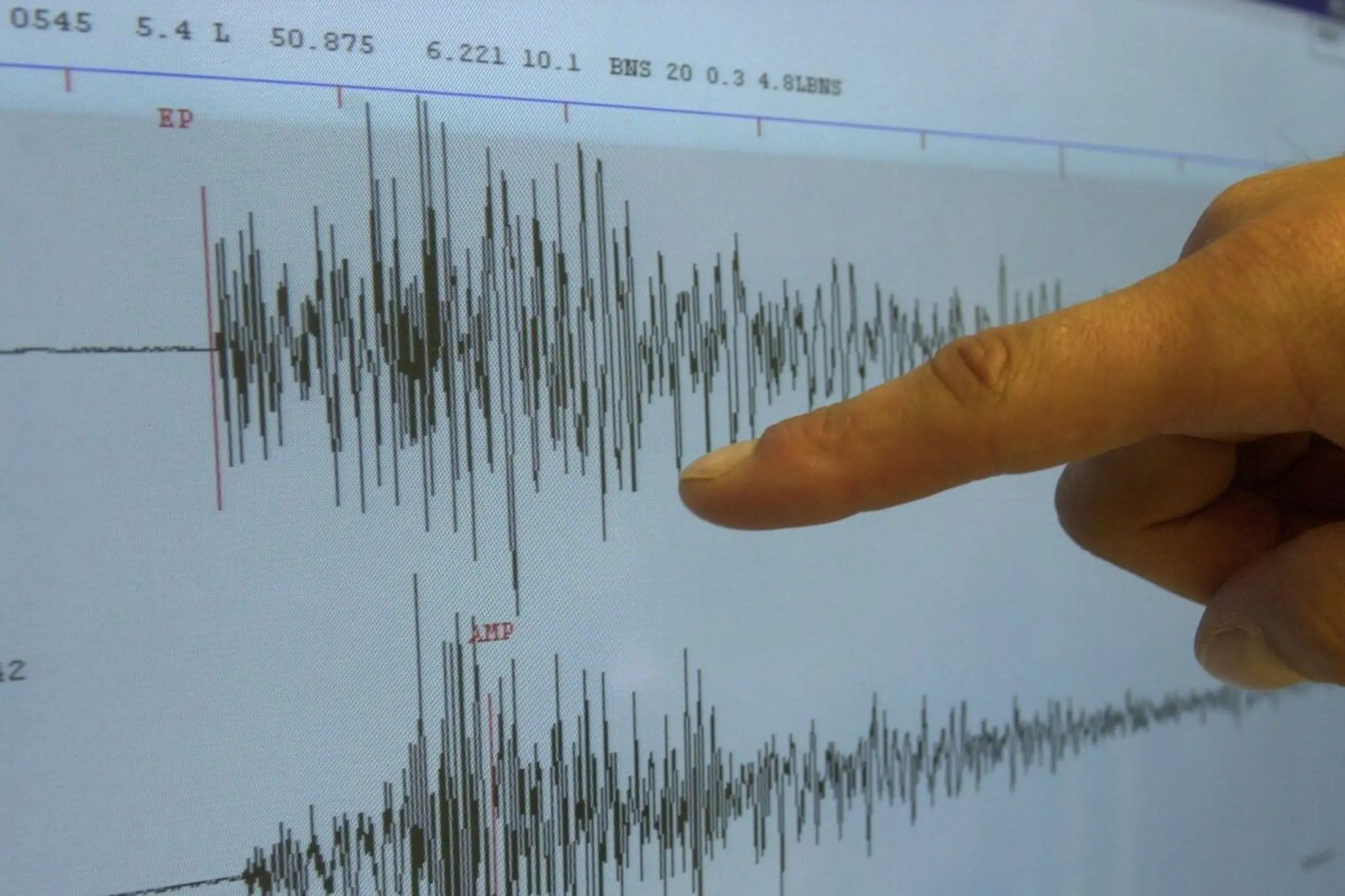 Das Verhalten des Gesteins soll getestet werden