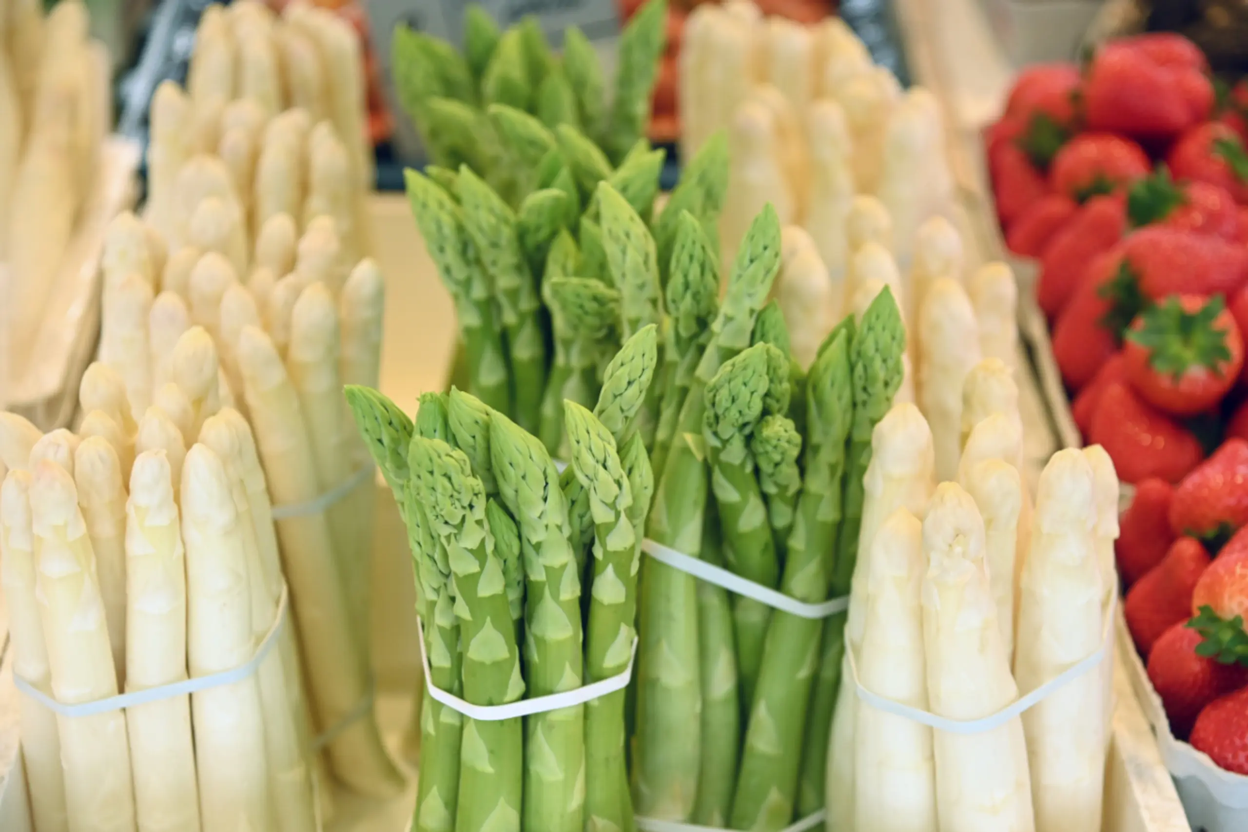 Bald landet heimischer Spargel flächendeckend im Einzelhandel