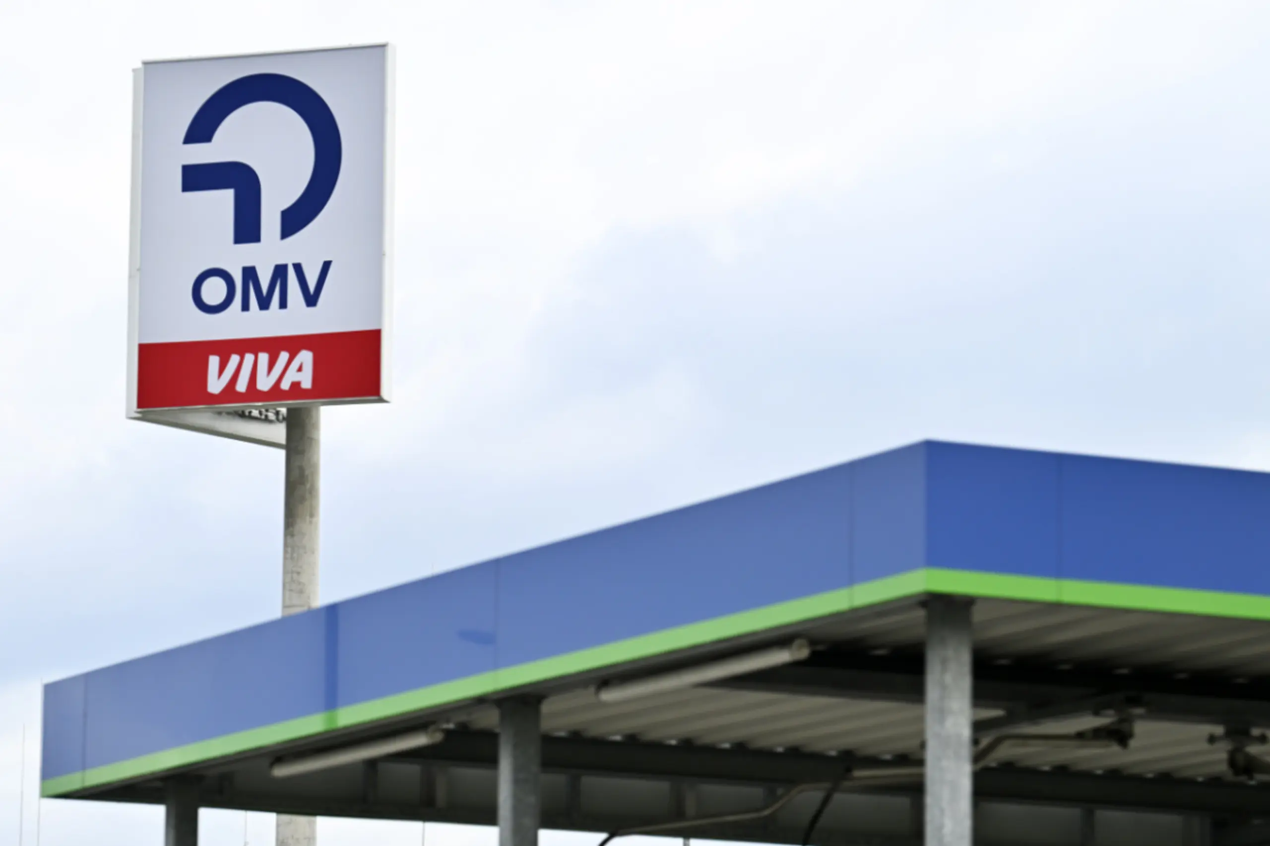Auch OMV muss Spritpreis-Bremse umsetzen