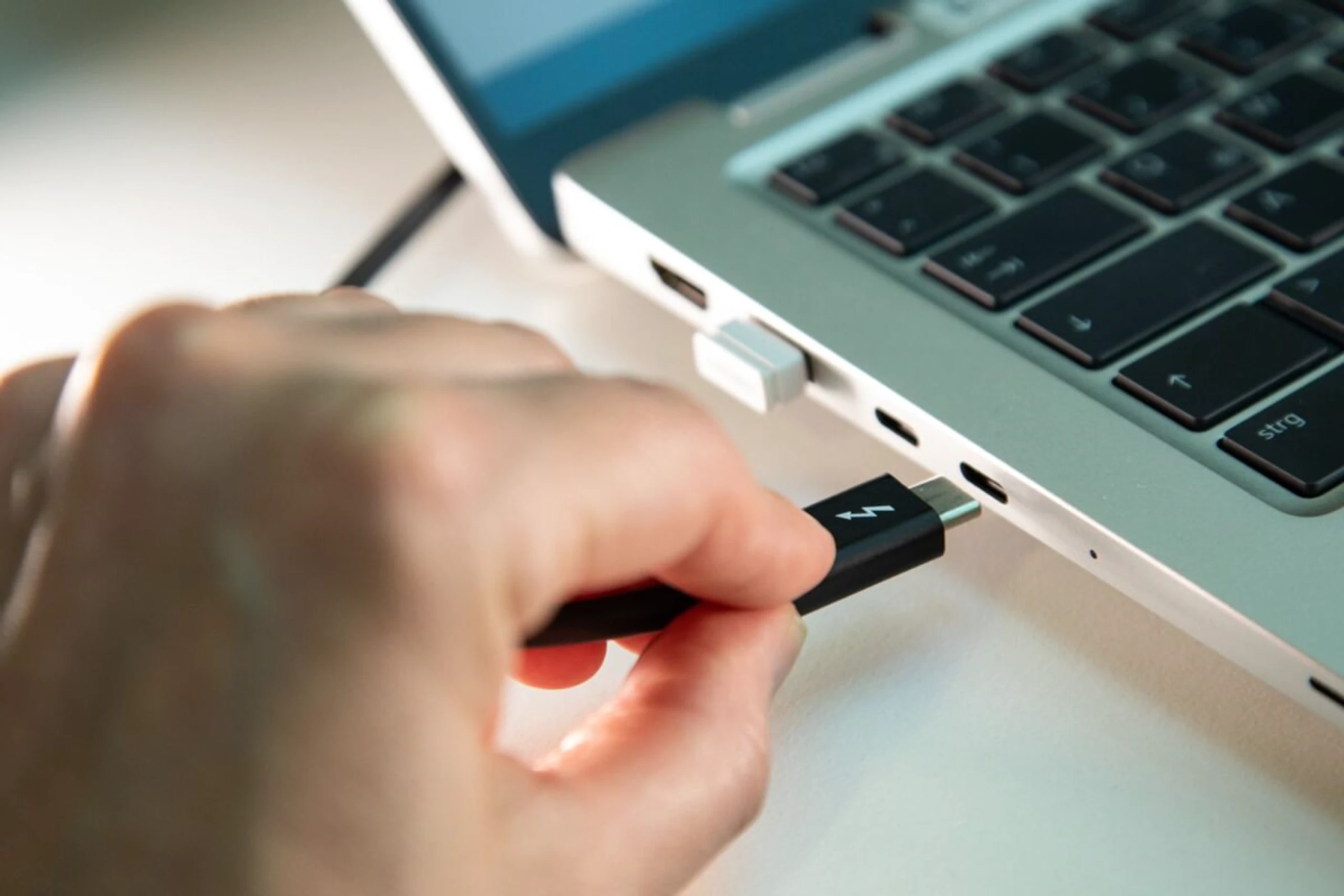 Neue Notebooks, brauchen einen USB-C-Anschluss zum Laden