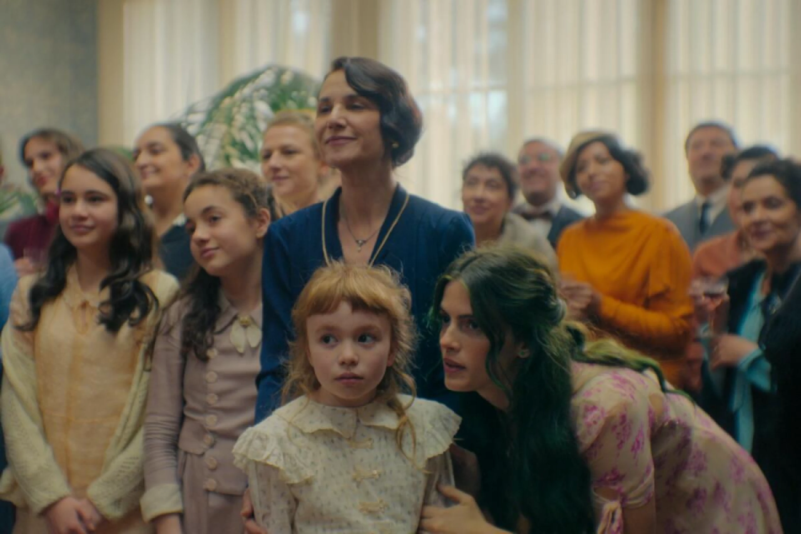 Drei Frauen, drei Generationen: inmitten politischer Umwälzungen