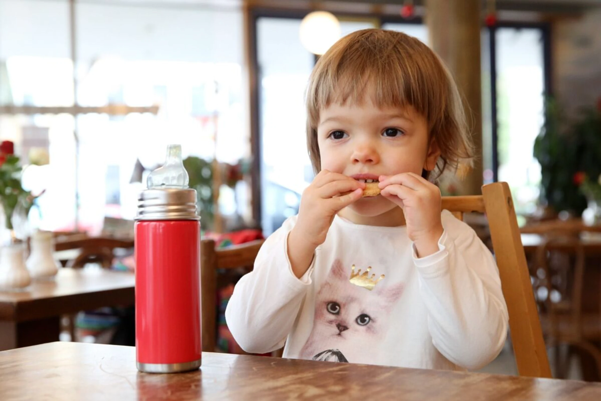 ++ ARCHIVBILD ++ Kinder sollten nicht zu viel Salz zu sich nehmen