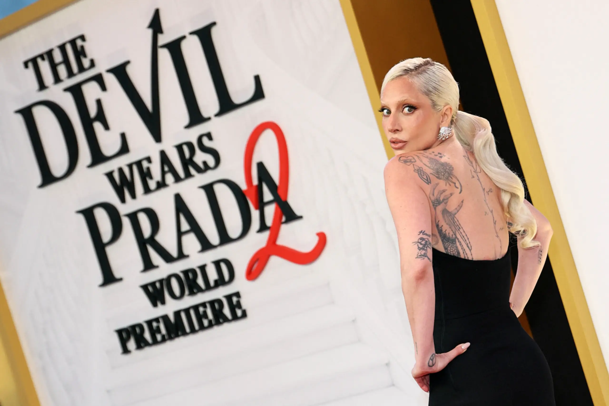 Lady Gaga verwandelt Laufsteg in eine Tanzfläche