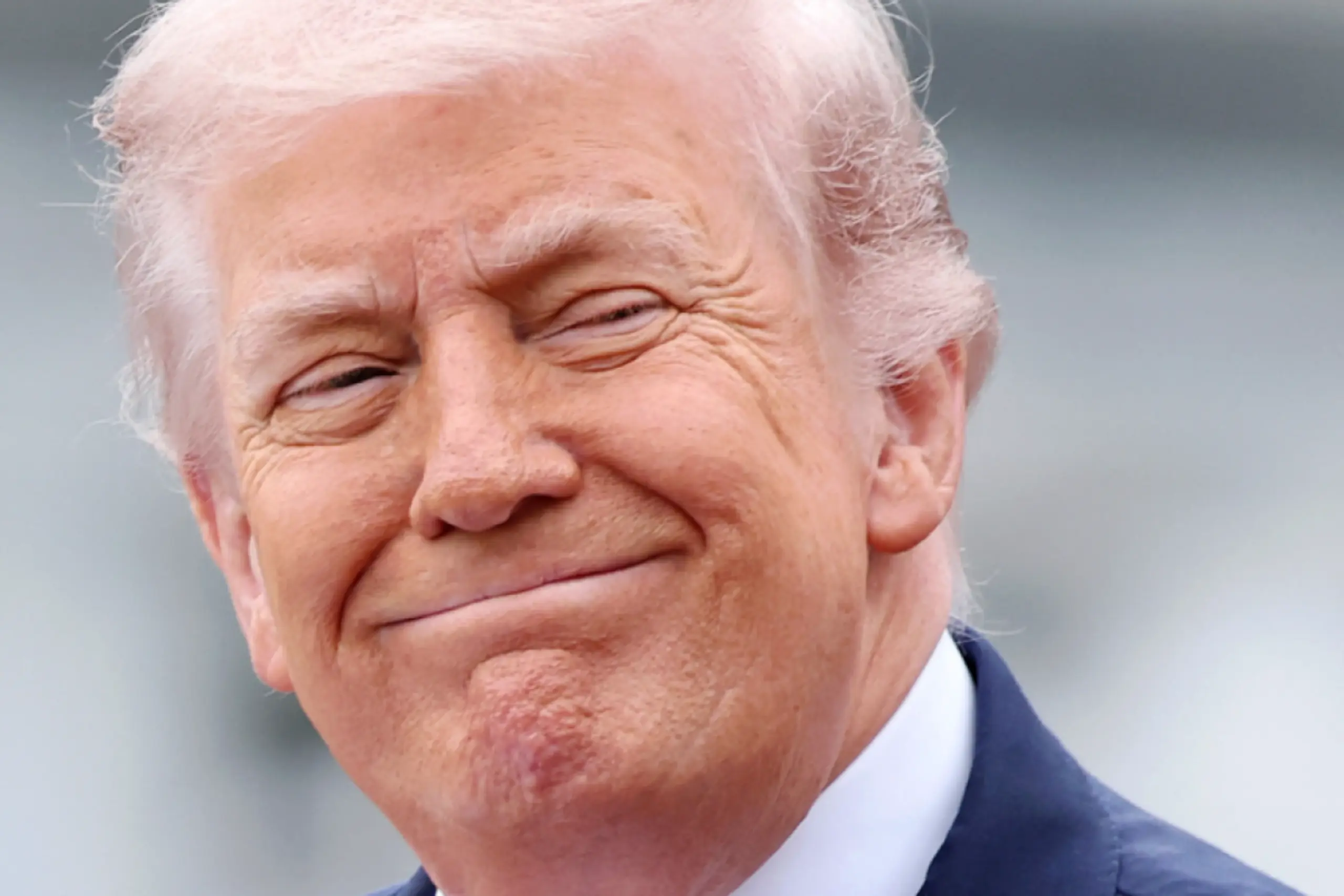 Trump für Entlassung des Moderators