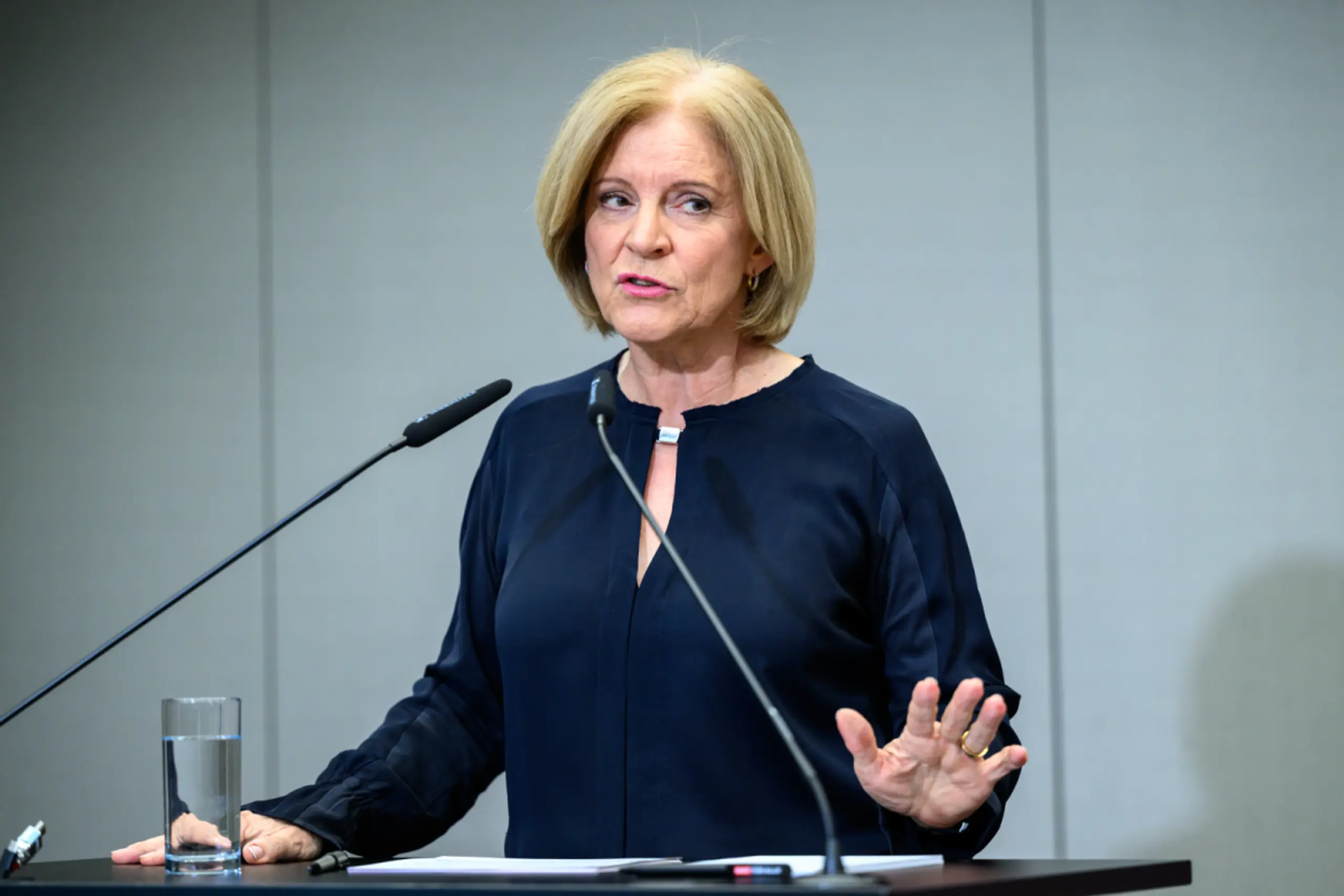 Wer hebt die Hand für die Nachfolge von Ingrid Thurnher?