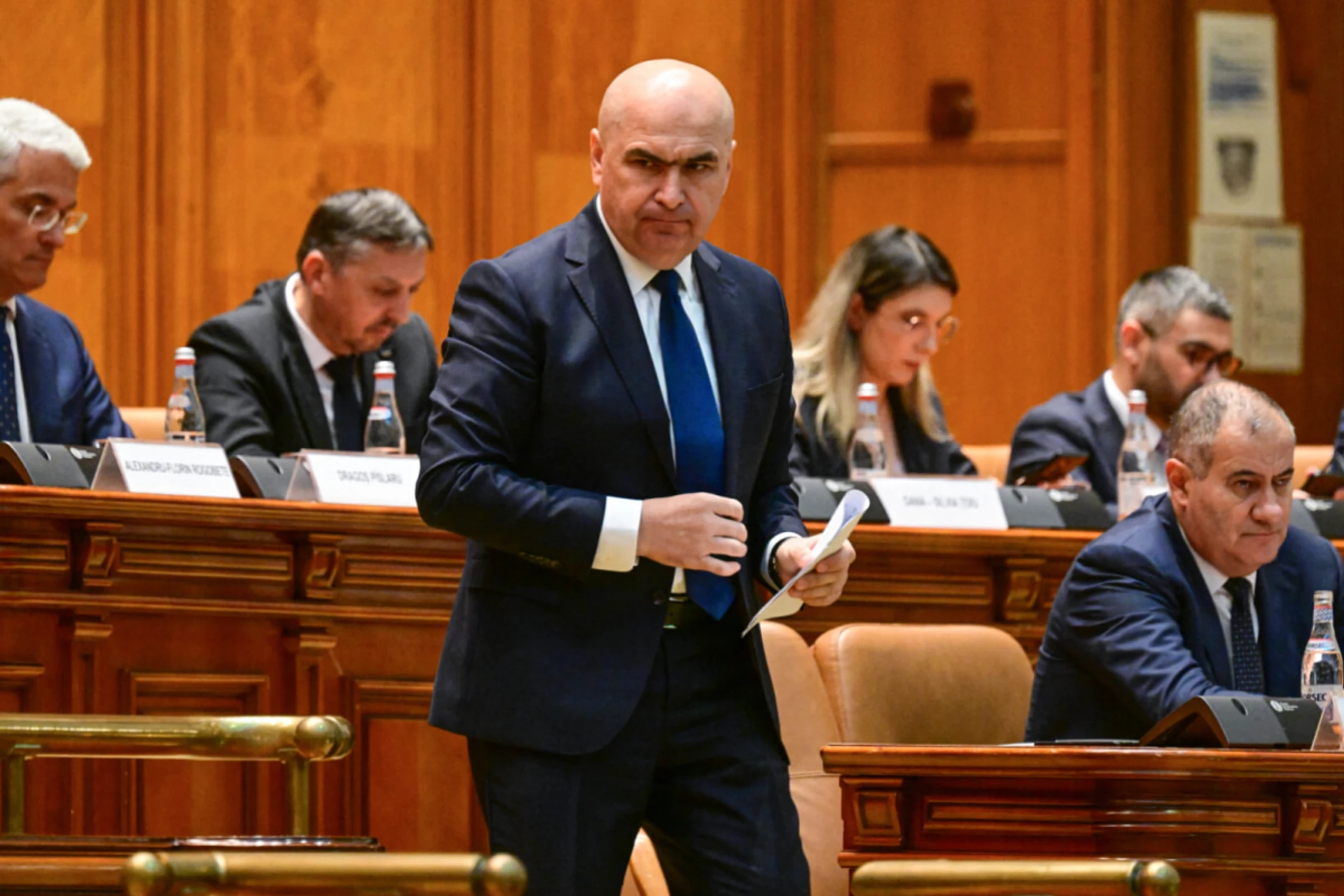 Rumänischer Premier Bolojan muss gehen