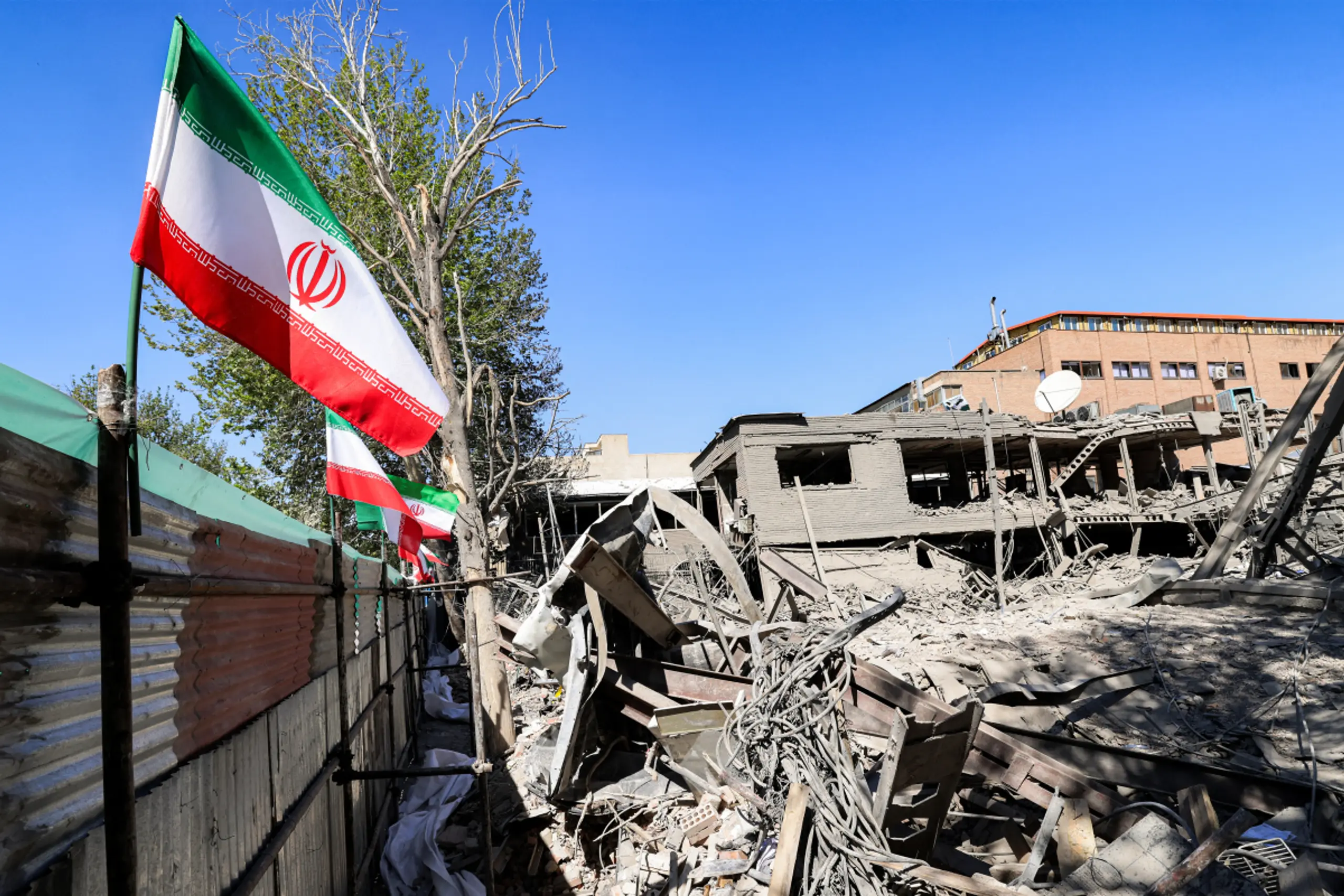 Auch Universitäten wurden bombardiert