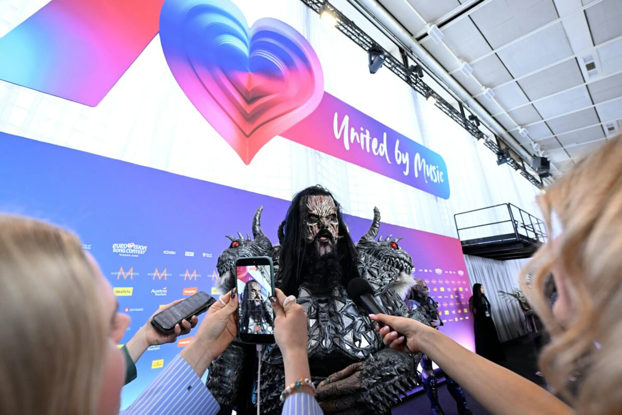 Mr. Lordi stand Rede und Antwort