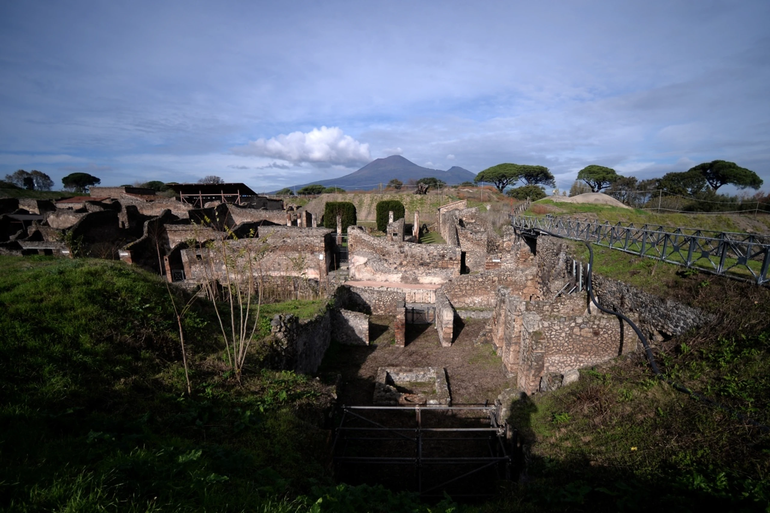 Blick auf Pompeji und den Vesuv (Archivbild)
