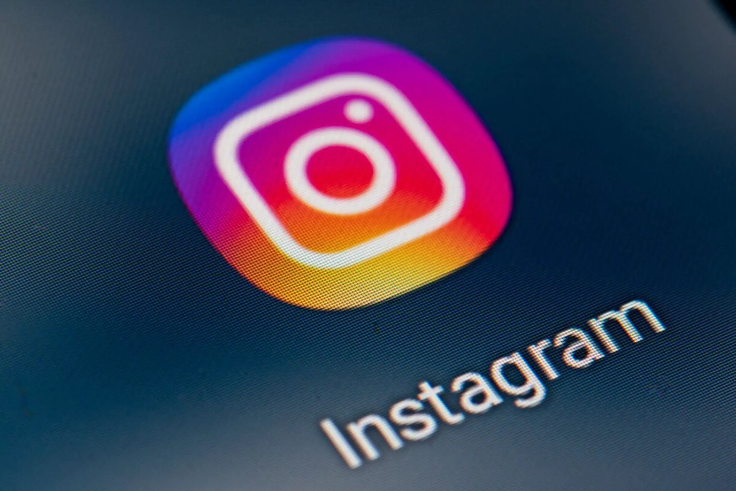 ++ ARCHIVBILD ++ Mit Instants können spontane Fotos geteilt werden, die verschwinden