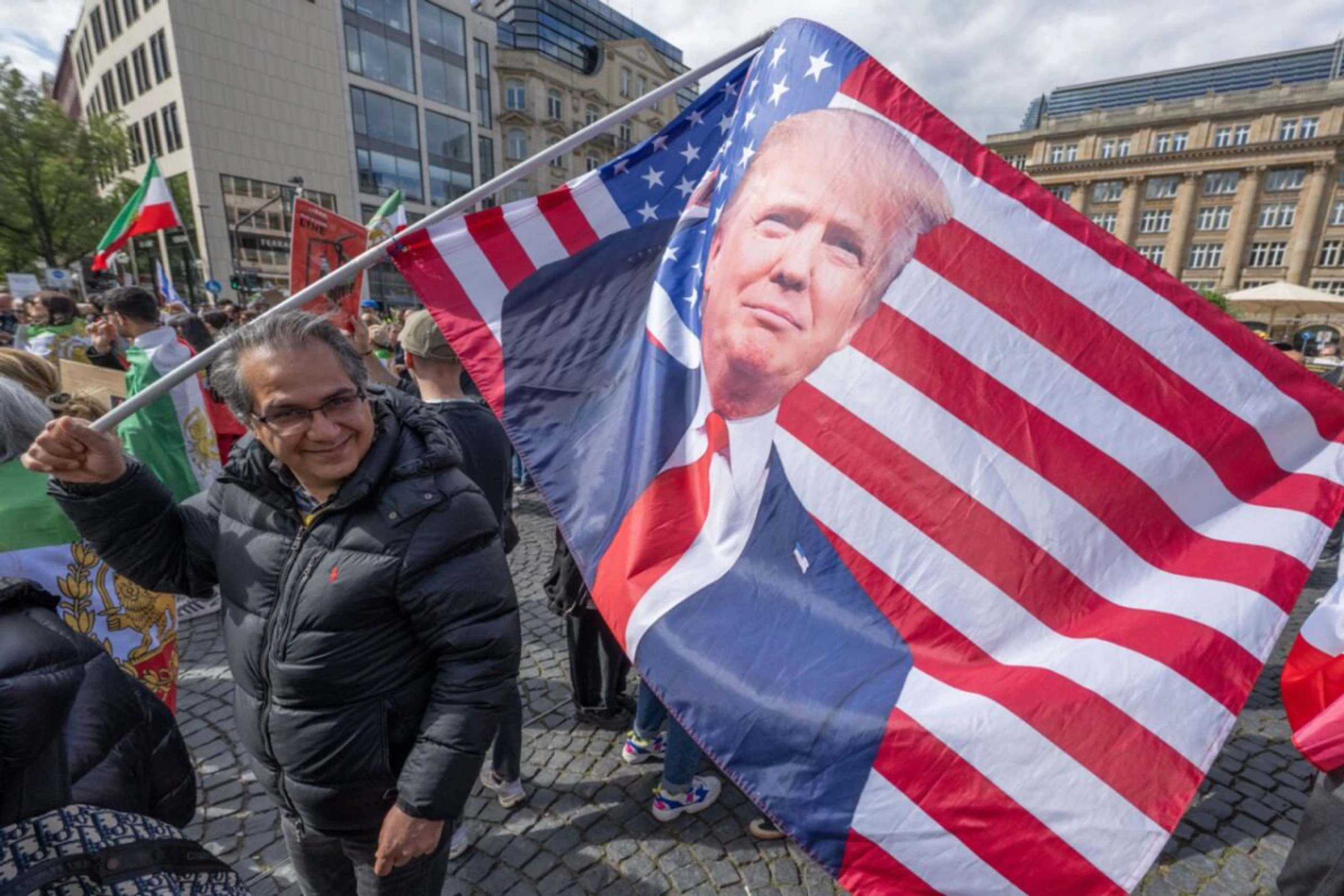 Auch Irans Exil-Opposition setzt die Hoffnung auf Trump