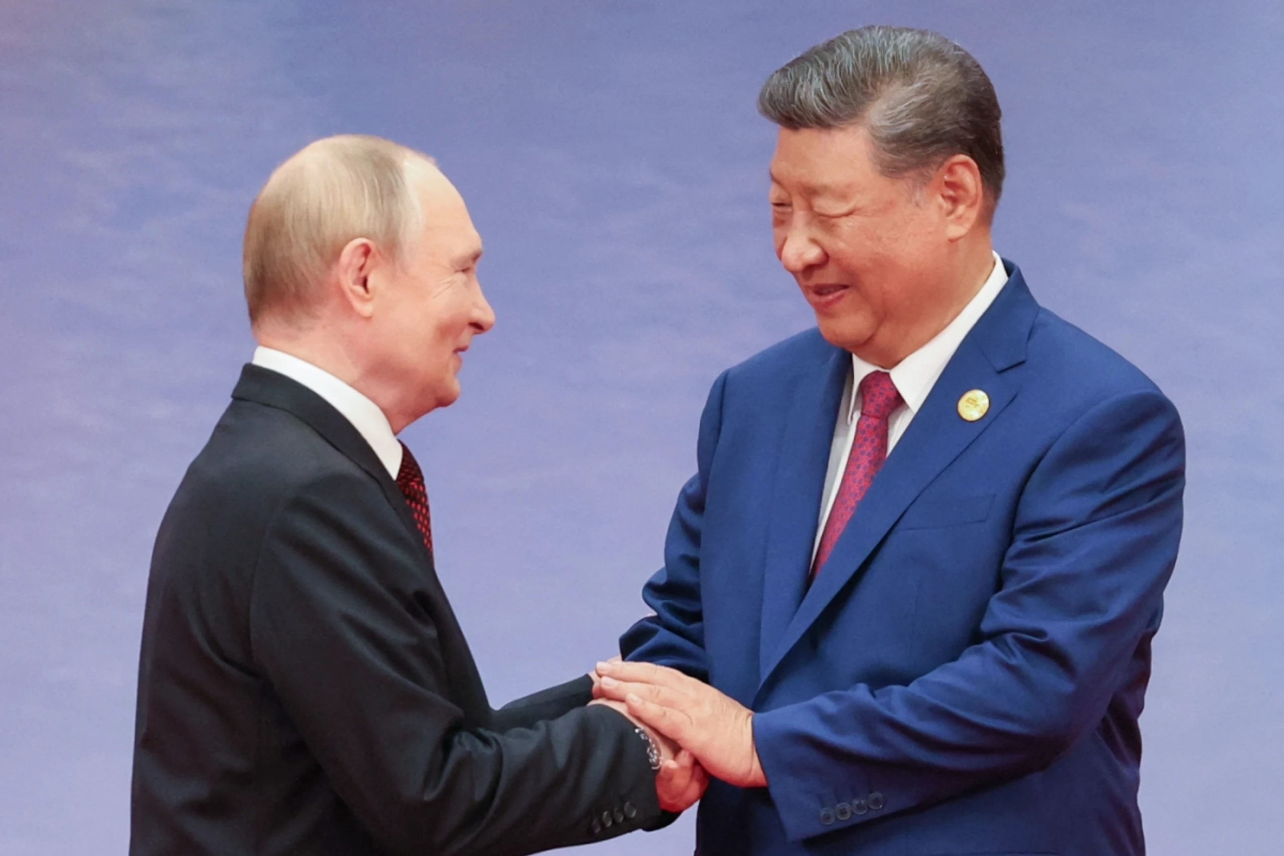 Putin und Chinas Staatschef Xi bei einem Treffen im vorigen Sommer