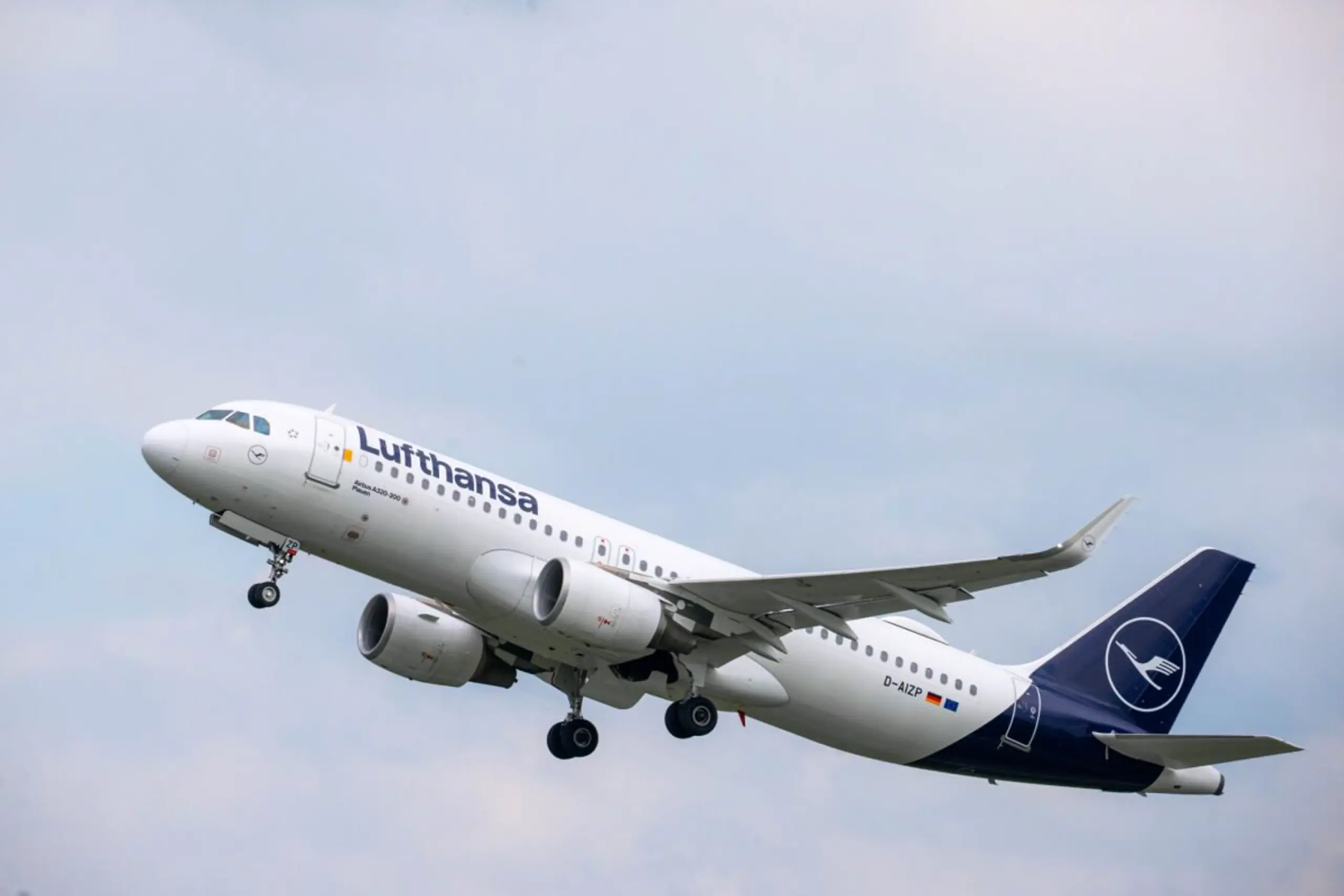 Lufthansa-Konzern sieht keinen Kerosinmangel im Sommer