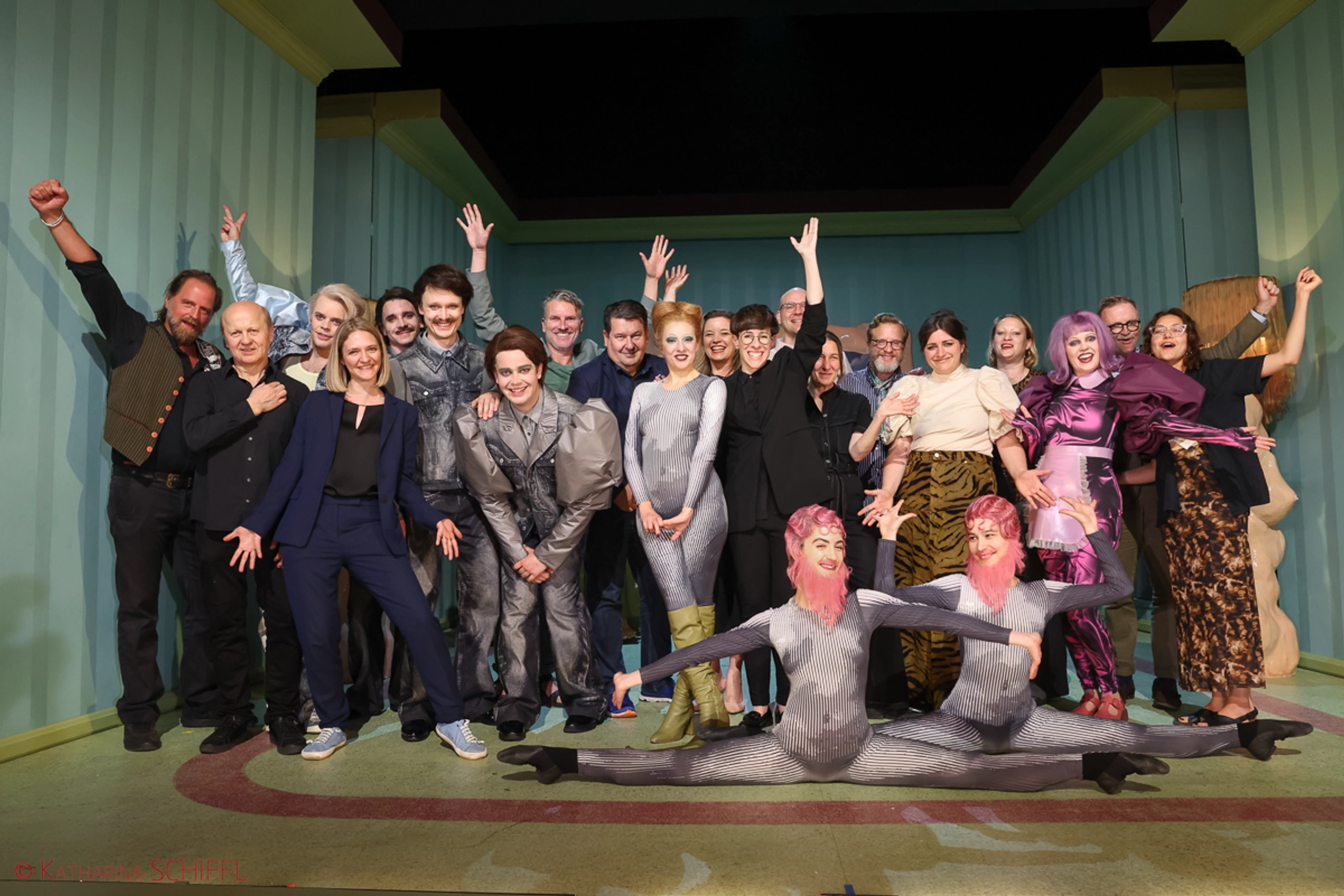Letzte Premiere der Kammeroper begeistert mit Witz und musikalischer Raffinesse