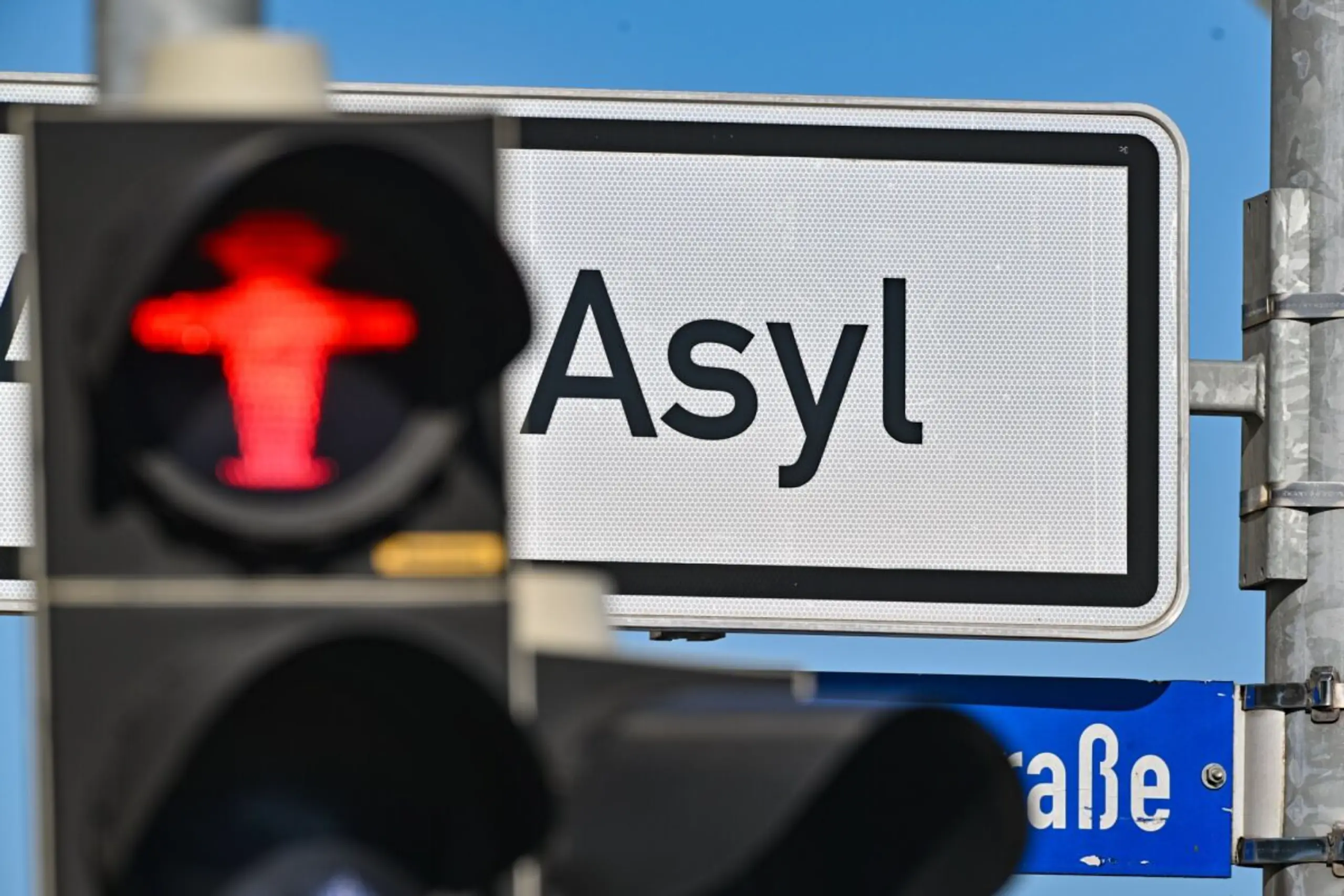 ++ ARCHIVBILD ++ Die Zahl der Asylanträge ist zurückgegangen