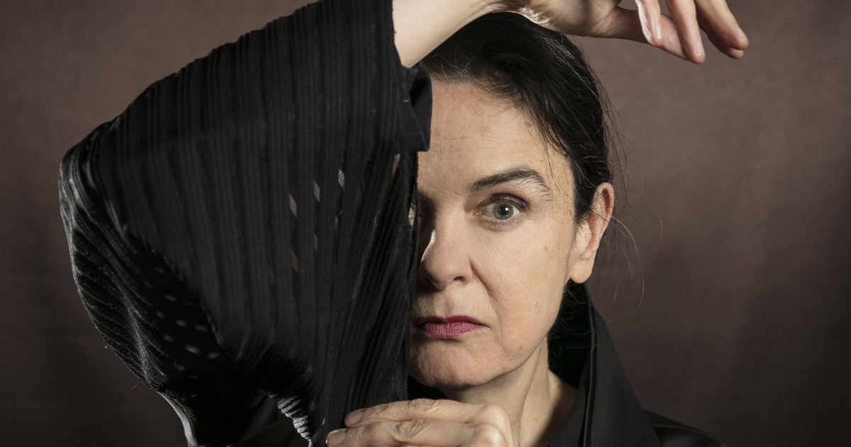 Amélie Nothomb: «Η λογοτεχνία μπορεί να σώσει τον κόσμο»
