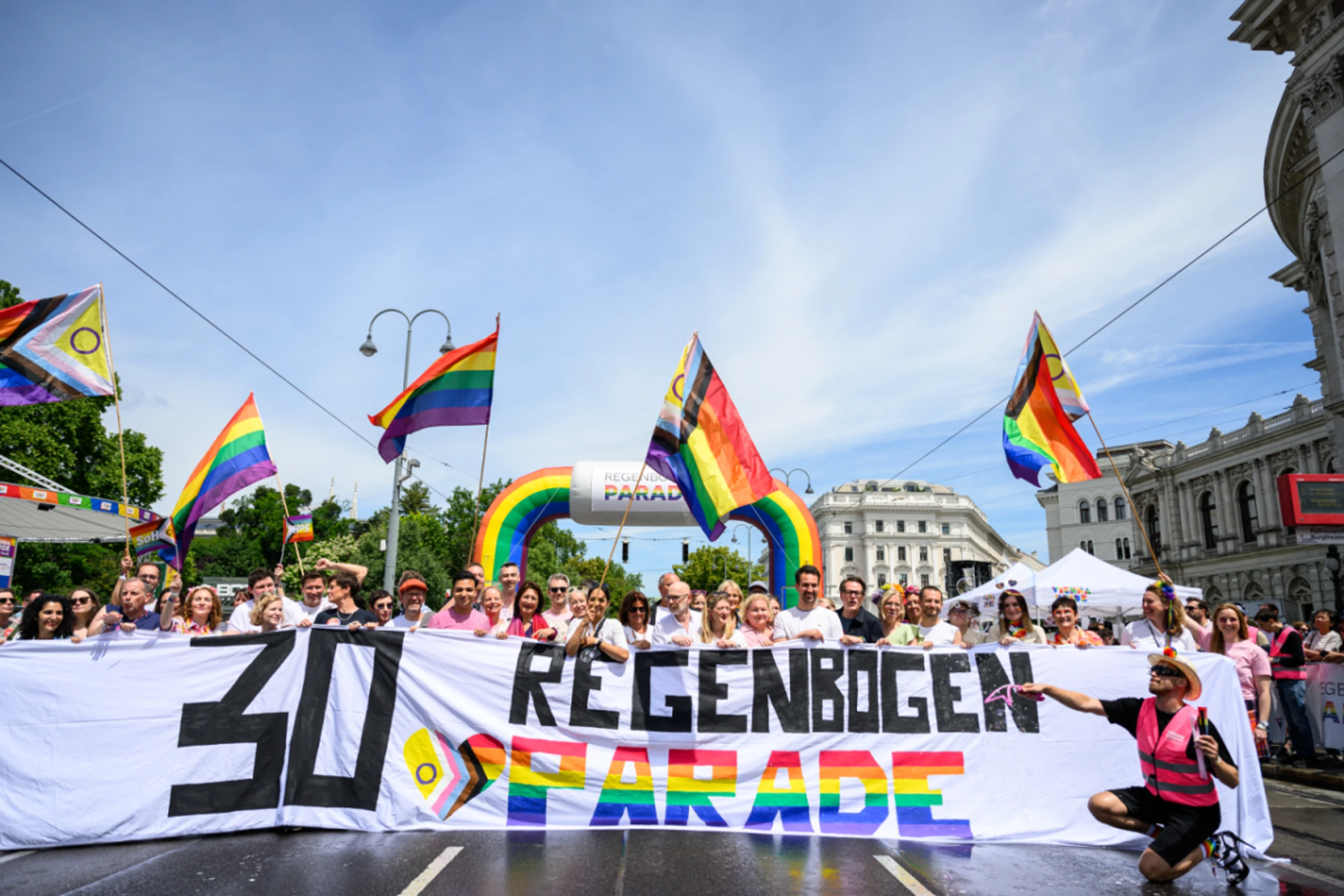 Regenbogenparade "sichtbar seit 1996"