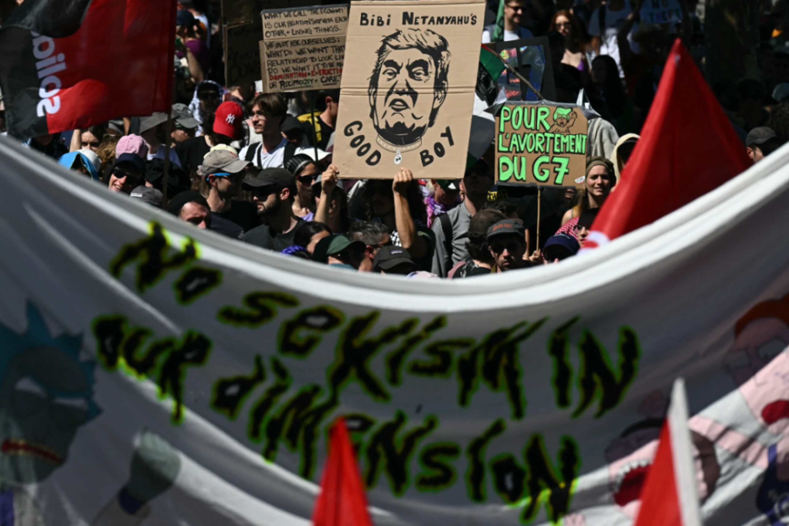 Tausende bei Protesten gegen den G7-Gipfel in Genf