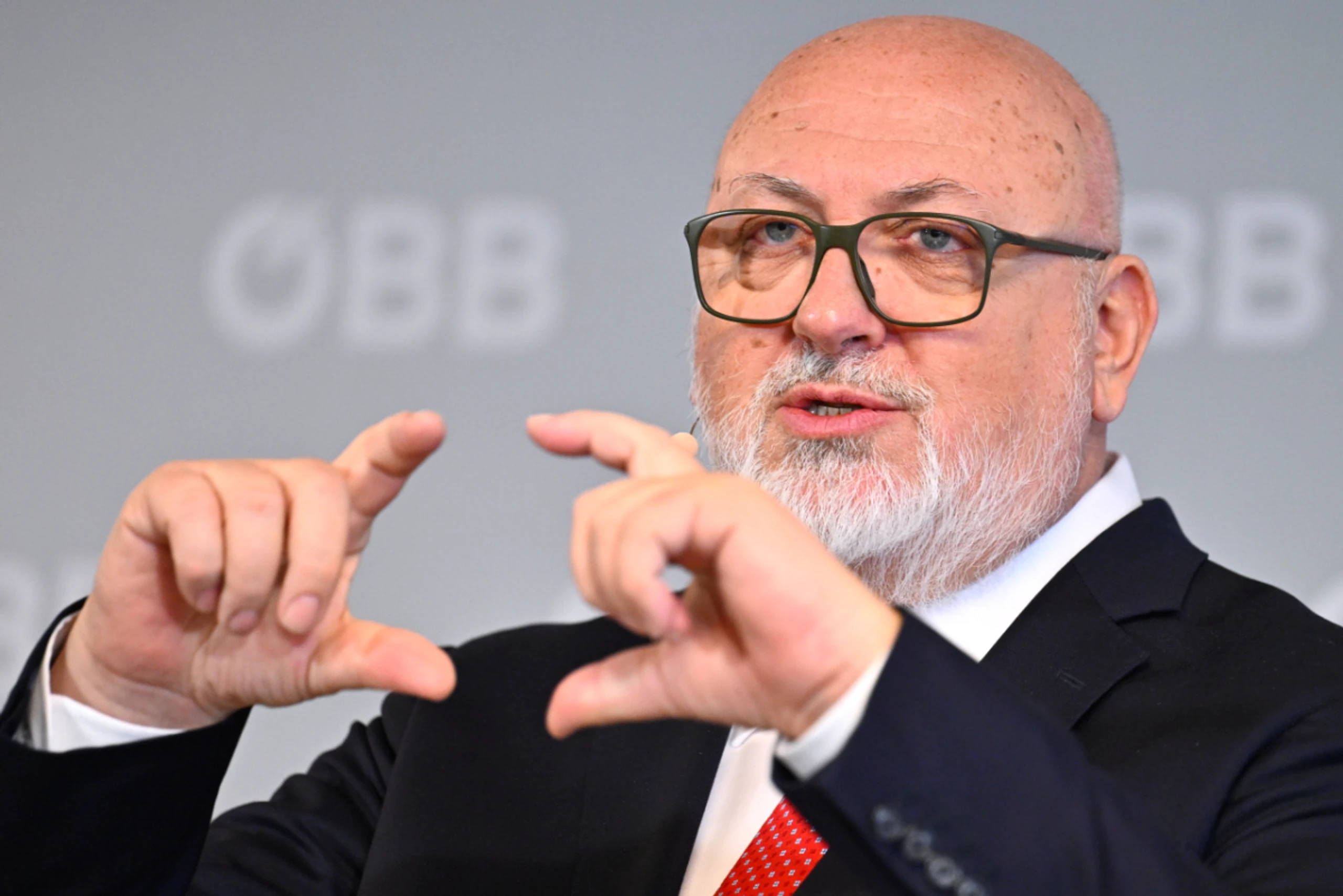 ÖBB-CEO Matthä kündigte großräumige Bahnumleitungen an