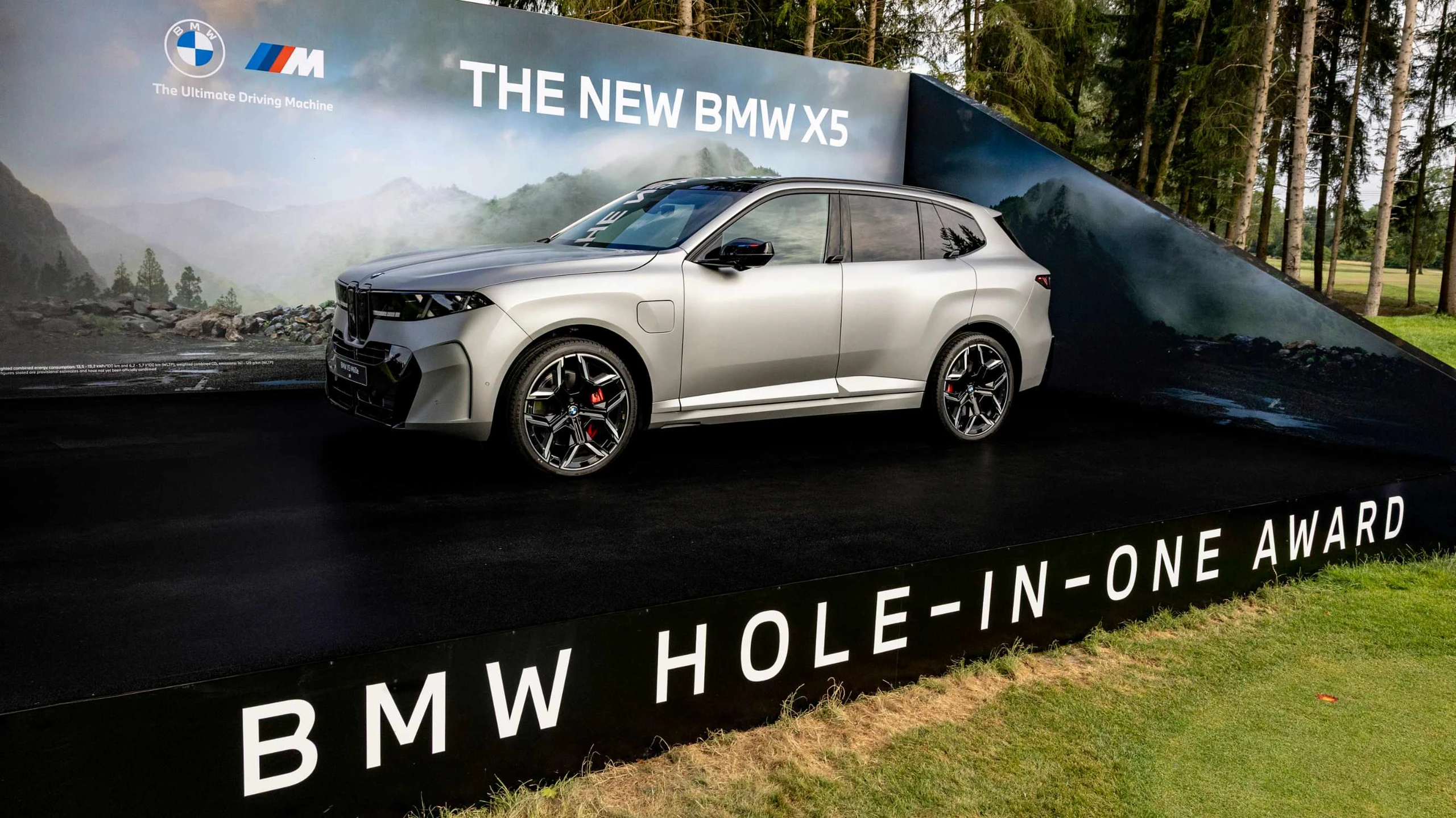 © BMW Group Blurred image background
