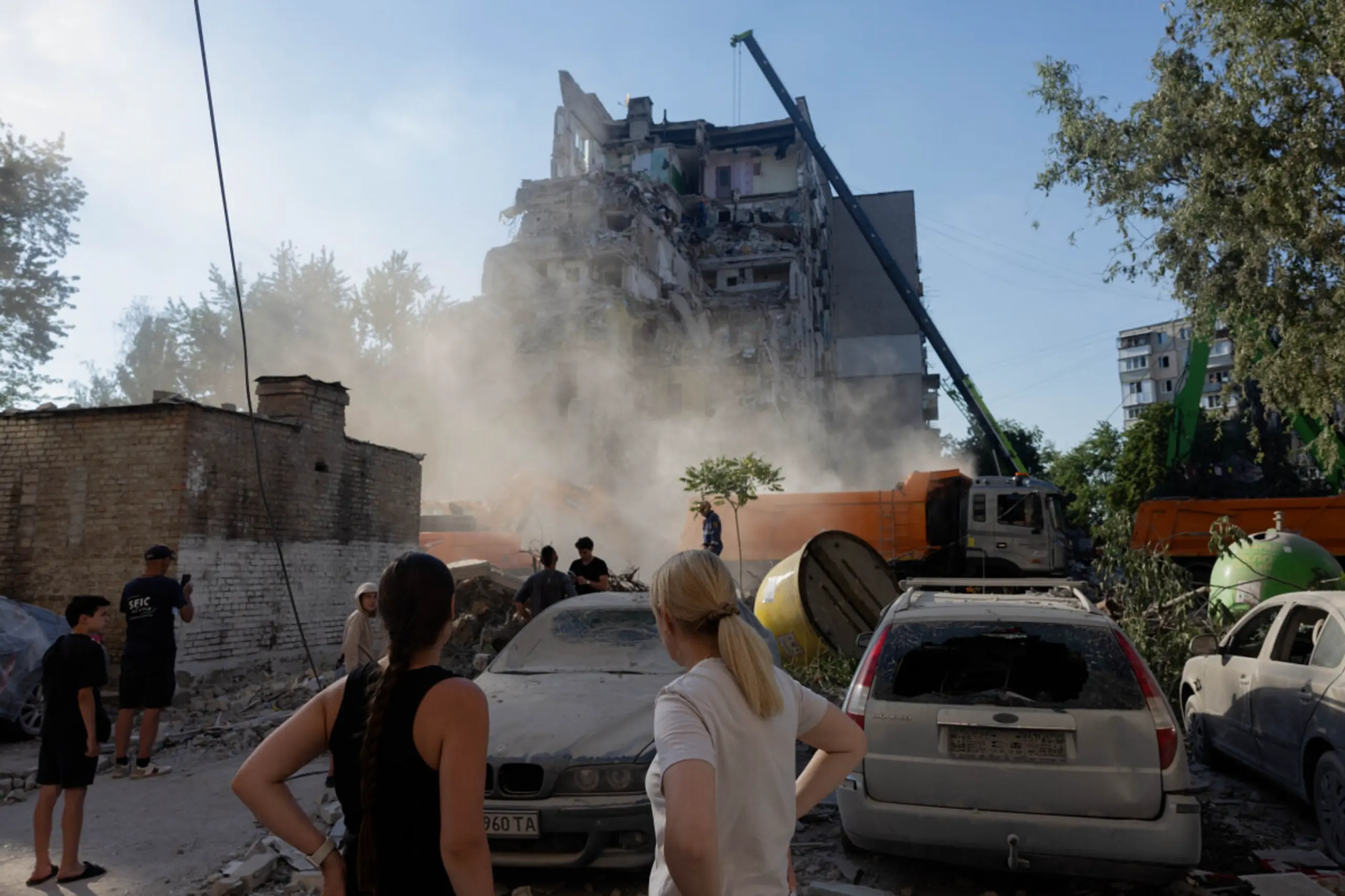 Die Trümmer eines bombardierten Hauses in Kiew