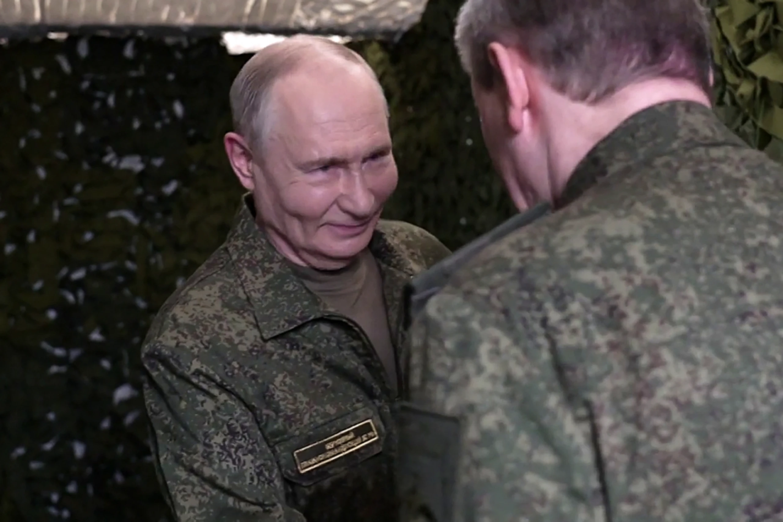 Putin lässt sich an der Fronbt blicken