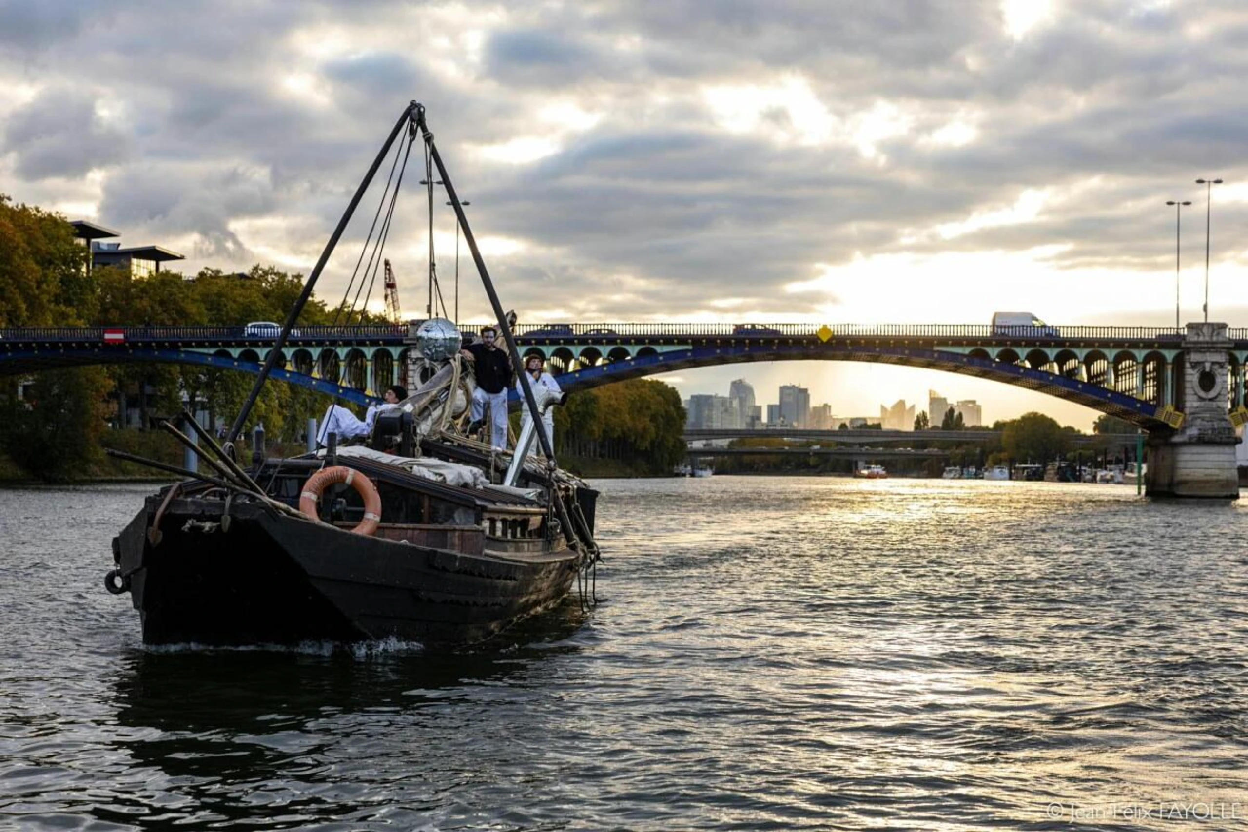 Das BatoLabo auf der Seine in Paris