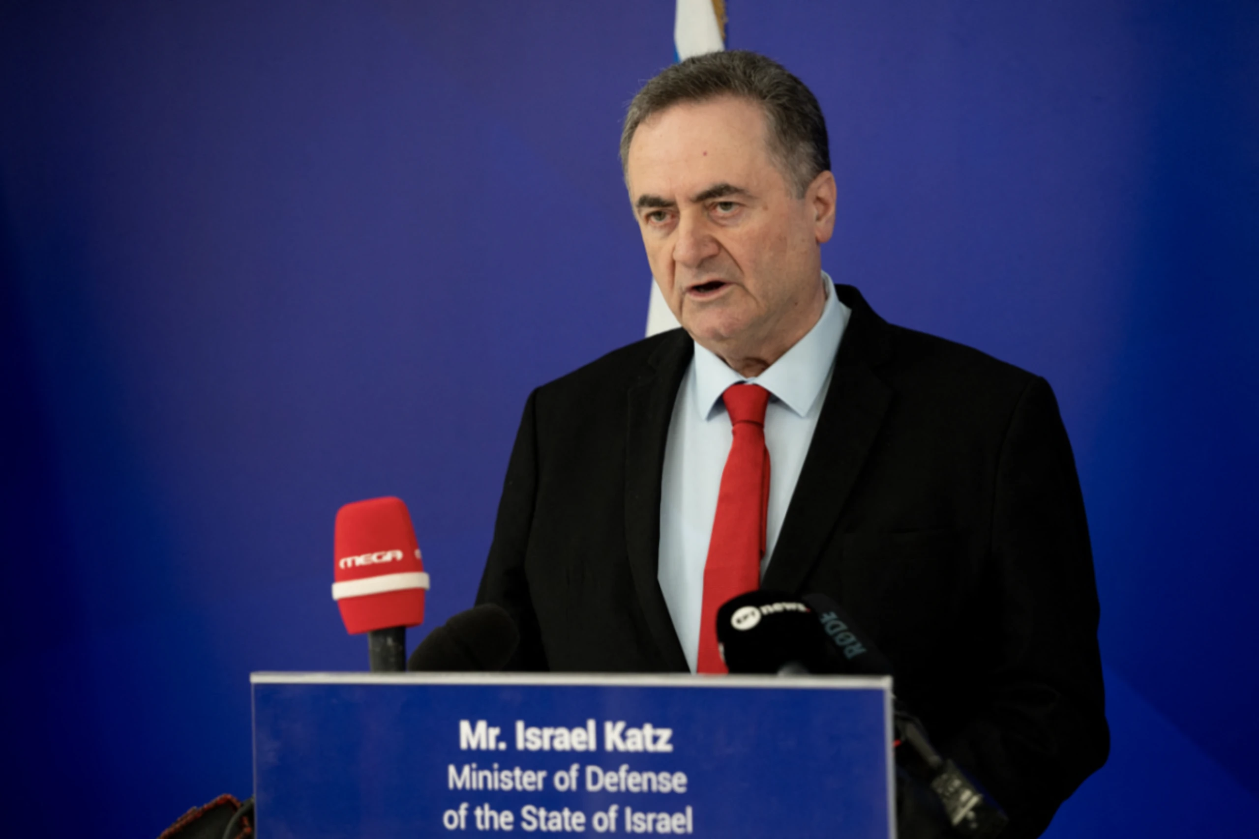 Verteidigungsminister Katz fordert Entwaffnung der Hisbollah