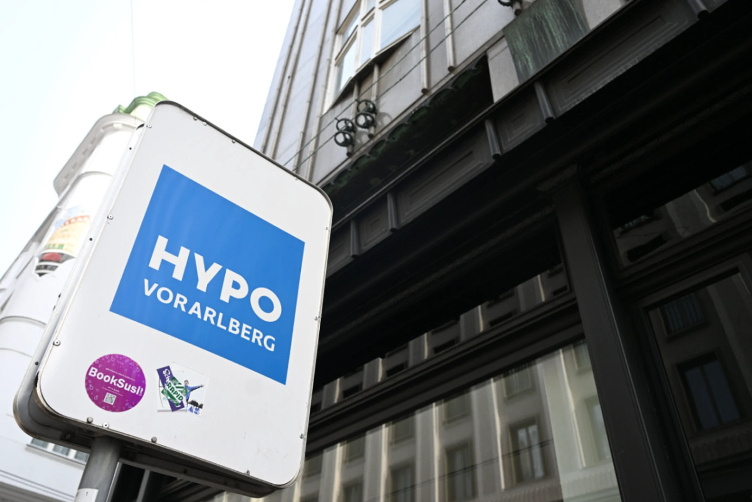 Die Hypo Vorarlberg ist nicht von der Informationspflicht ausgenommen