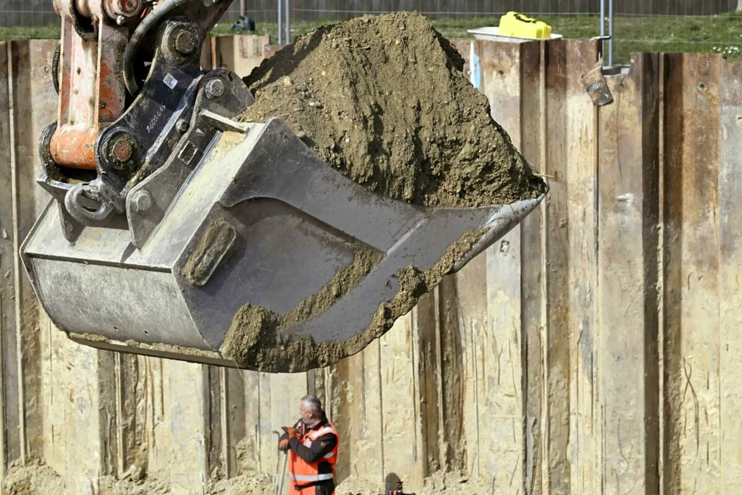 Bau sollte aus Rezession kommen - Gesamtwachstum bleibt aber gering