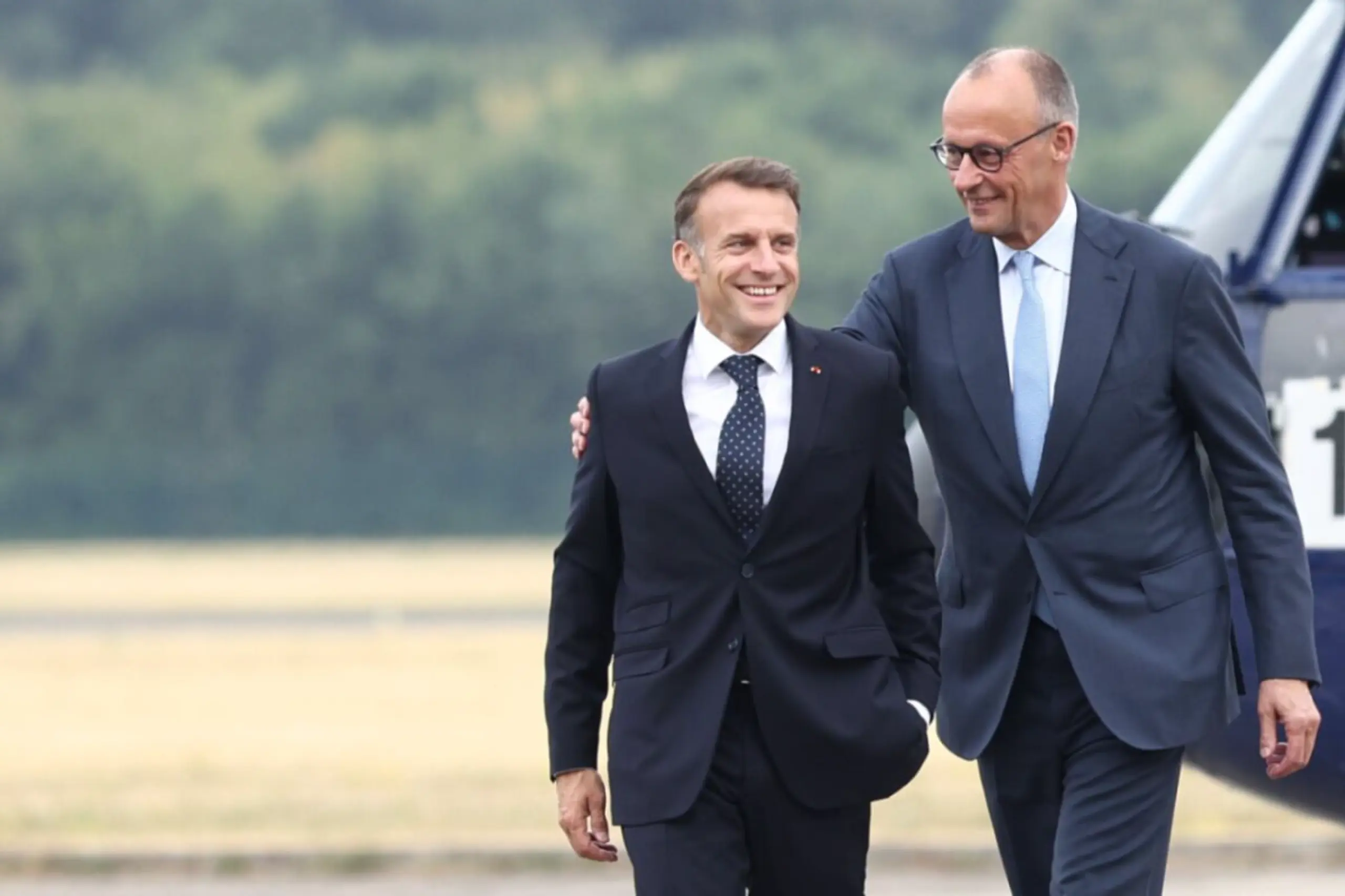 Deutsch-französisches Regierungstreffen auf dem Fliegerhorst Nörvenich