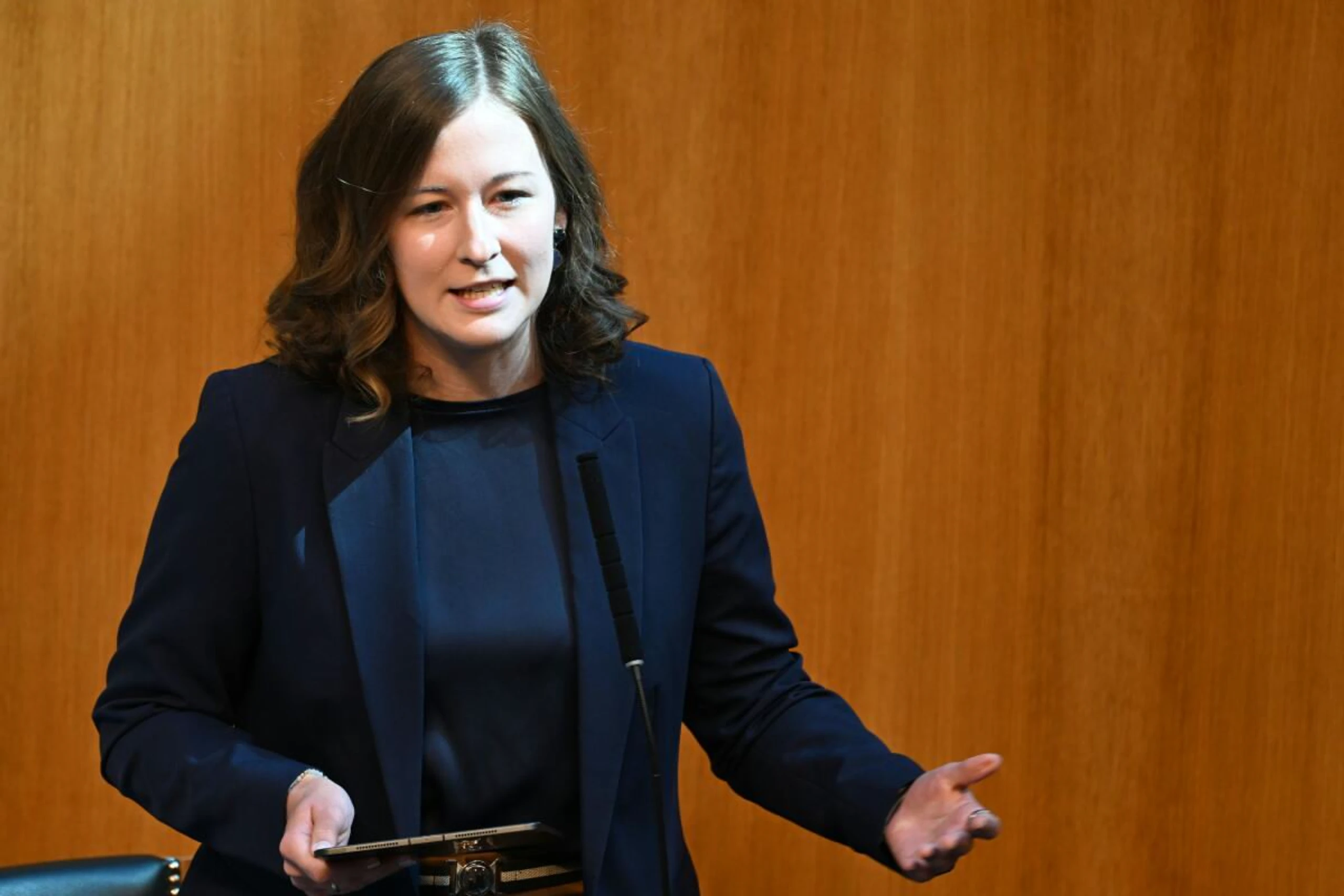 Familienministerin Bauer im Nationalrat