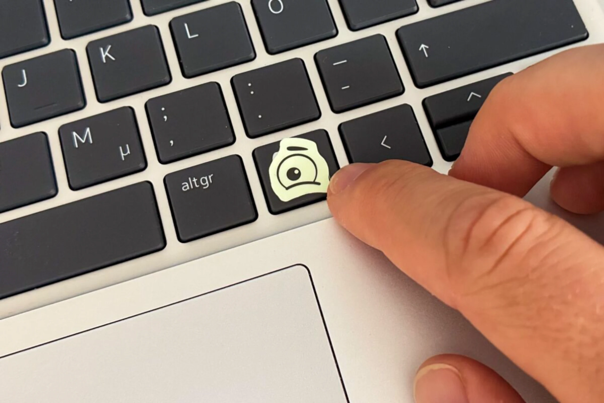 Wenn das Copilot-Icon stört, hilft ein kleiner Aufkleber