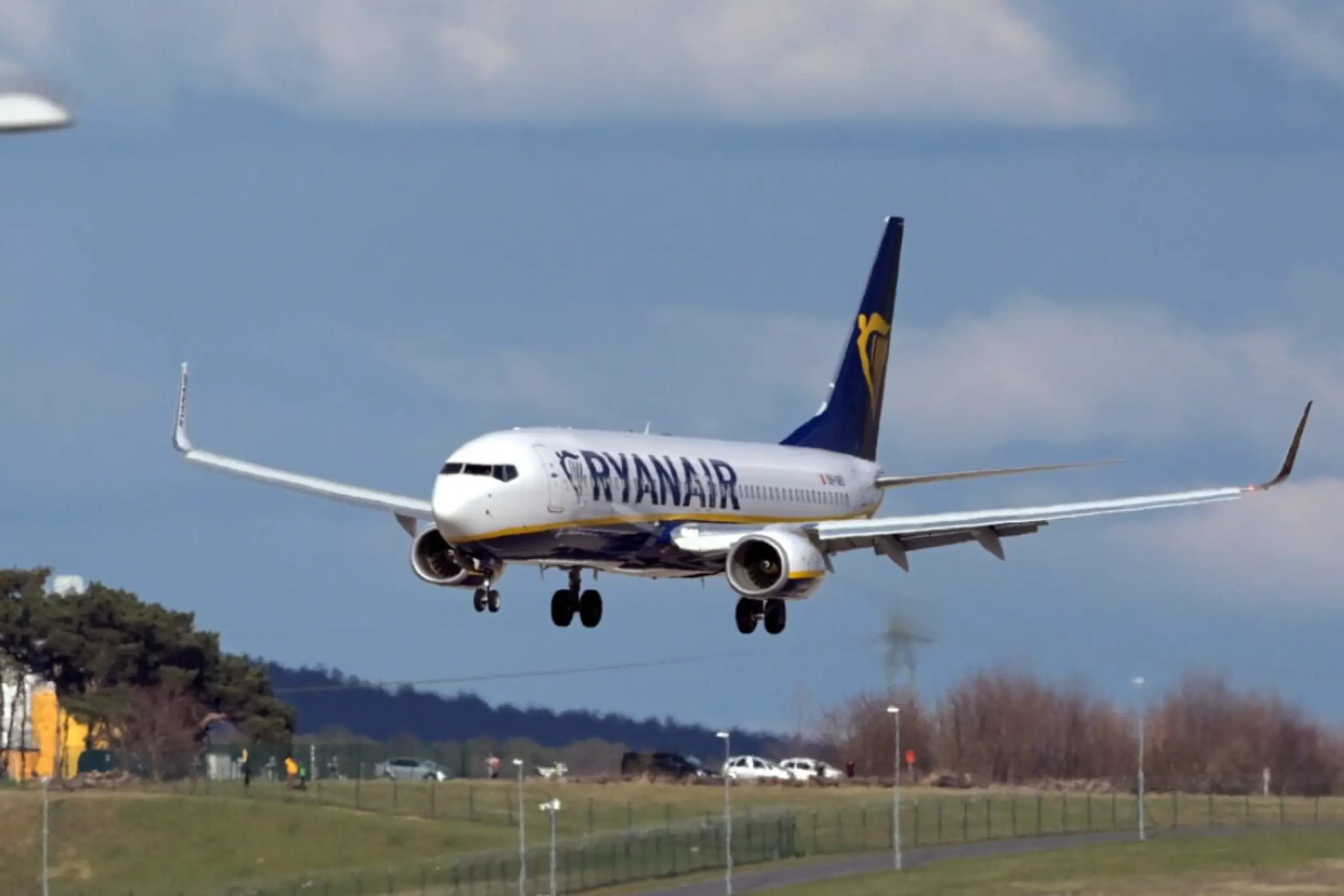 ++ ARCHIVBILD ++ 5 Flugzeuge werden auf andere Flughäfen verlagert