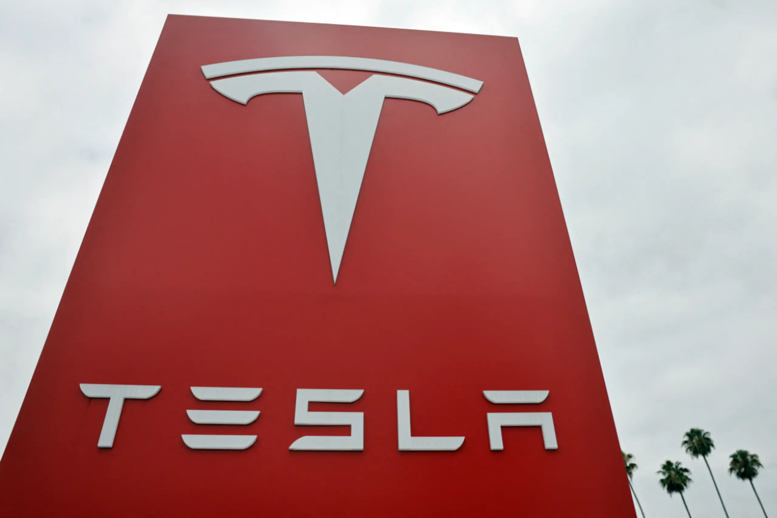 Tesla kam auf 33 Cent Gewinn pro Aktie