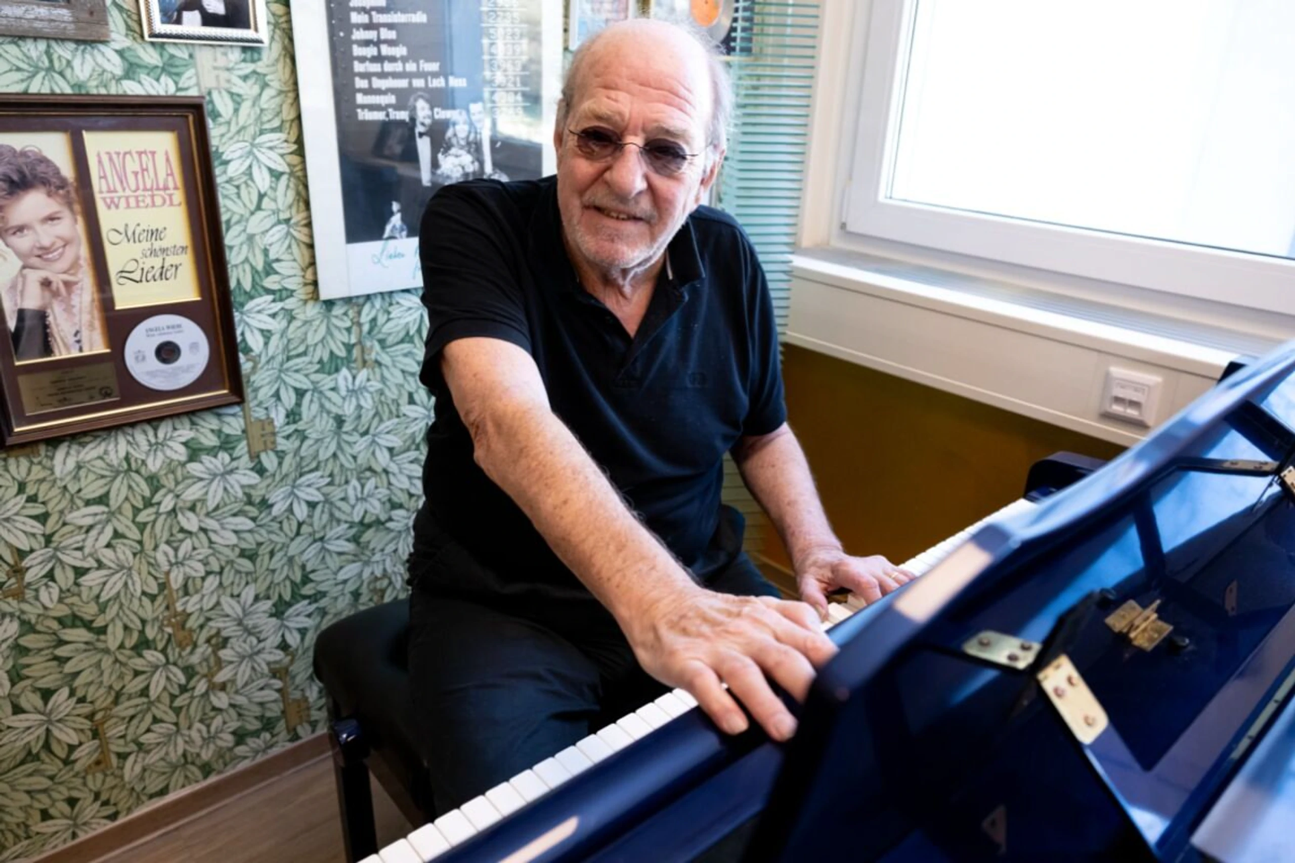 ++ ARCHIVBILD ++ Siegel schrieb u.a. den Hit "Ein bisschen Frieden"