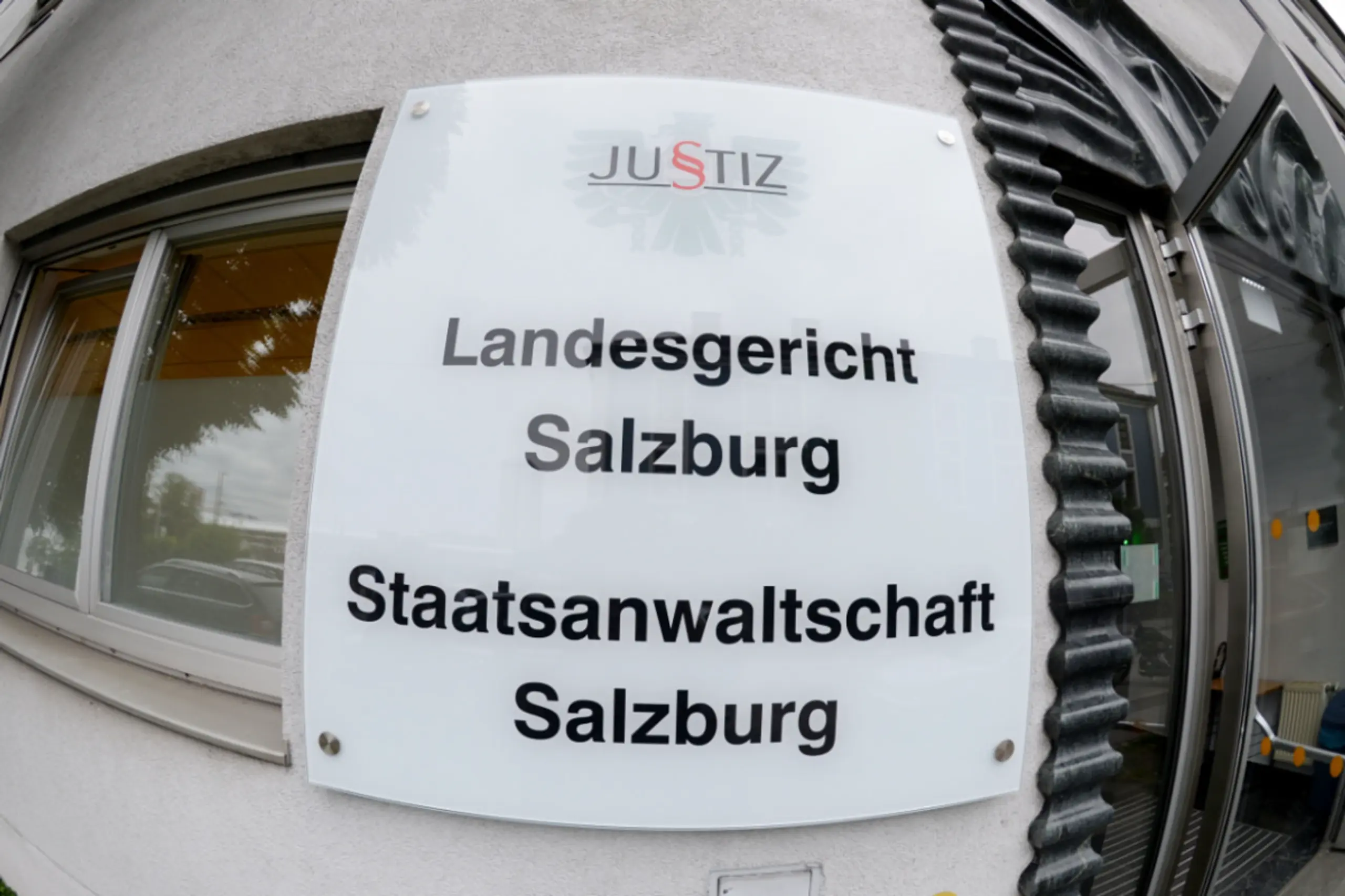 In Salzburg gab es bereits eine Verurteilung wegen "L'amour toujours"