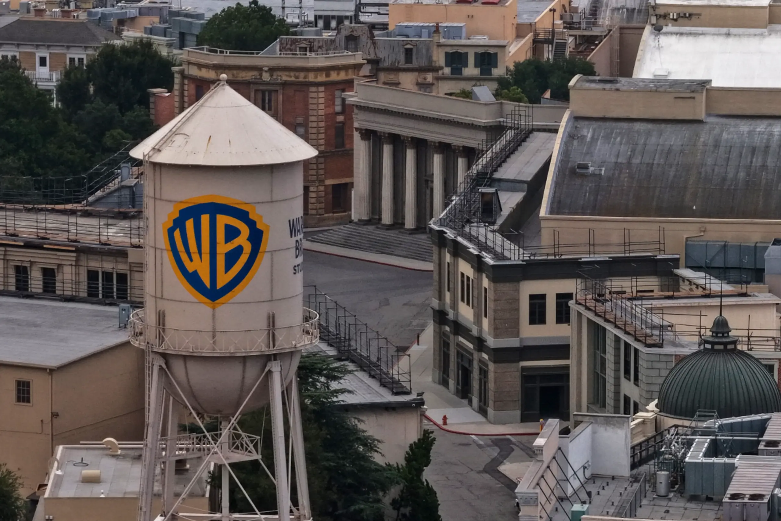 Warner Bros. Studios in Burbank - Verkauf an Paramount zieht sich