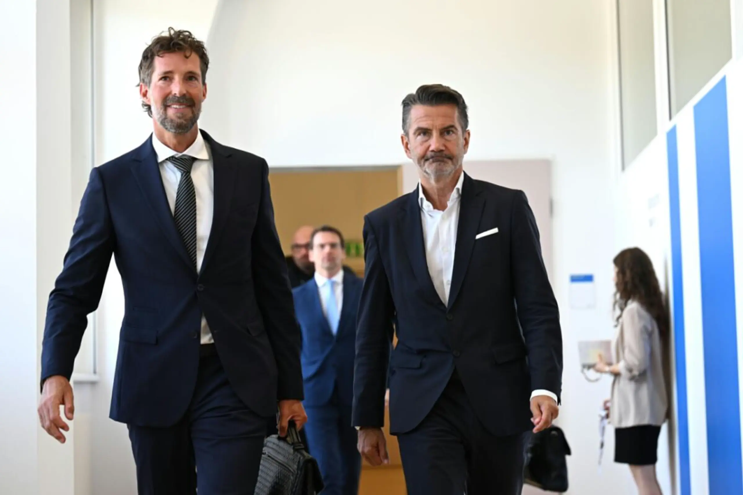 Anwalt Scherbaum und Ex-ORF-Generaldirektor Weißmann bei Gericht