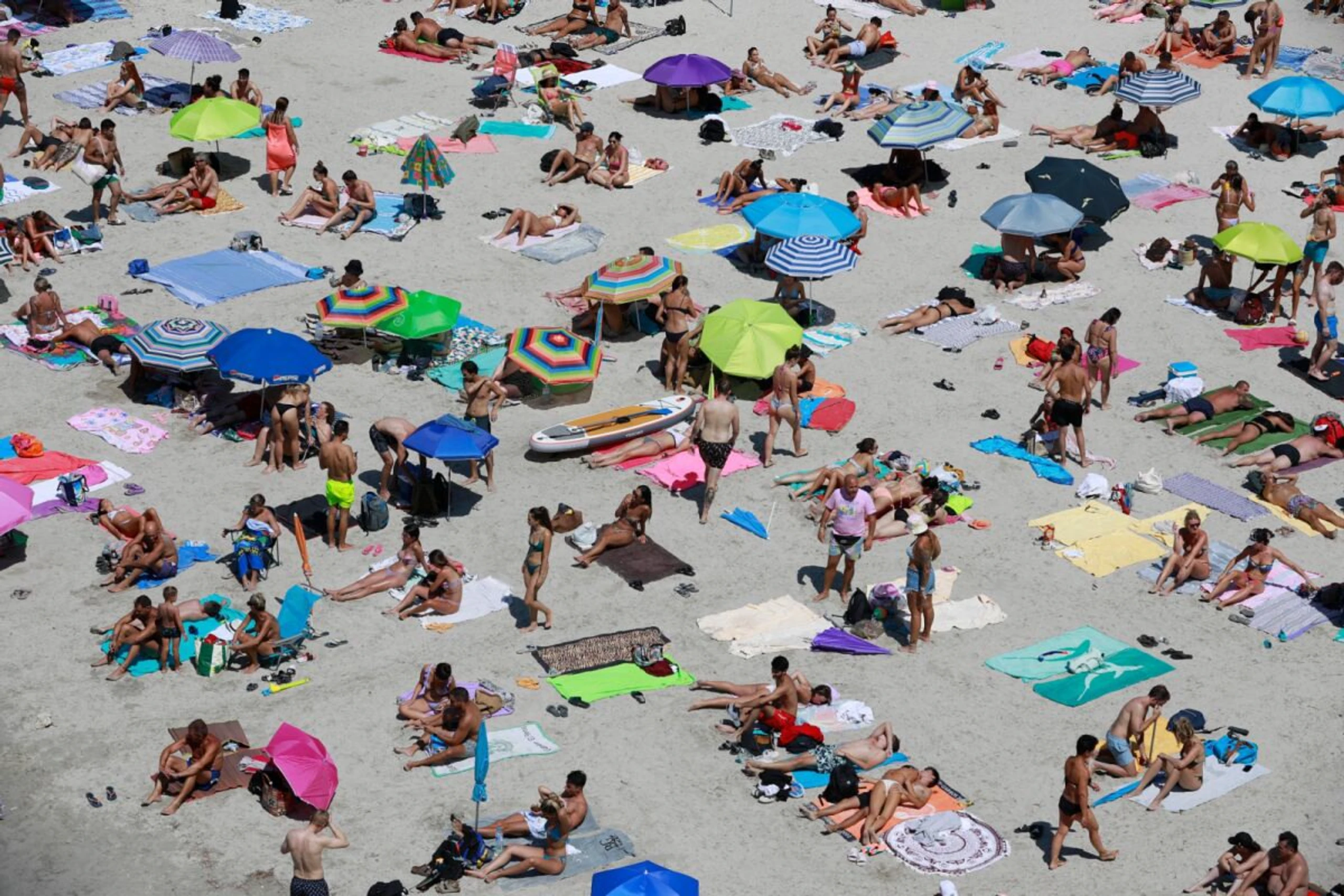 ++ ARCHIVBILD ++ Smartphone-Pause im Urlaub? Das kommt nur für jeden Fünften in Frage